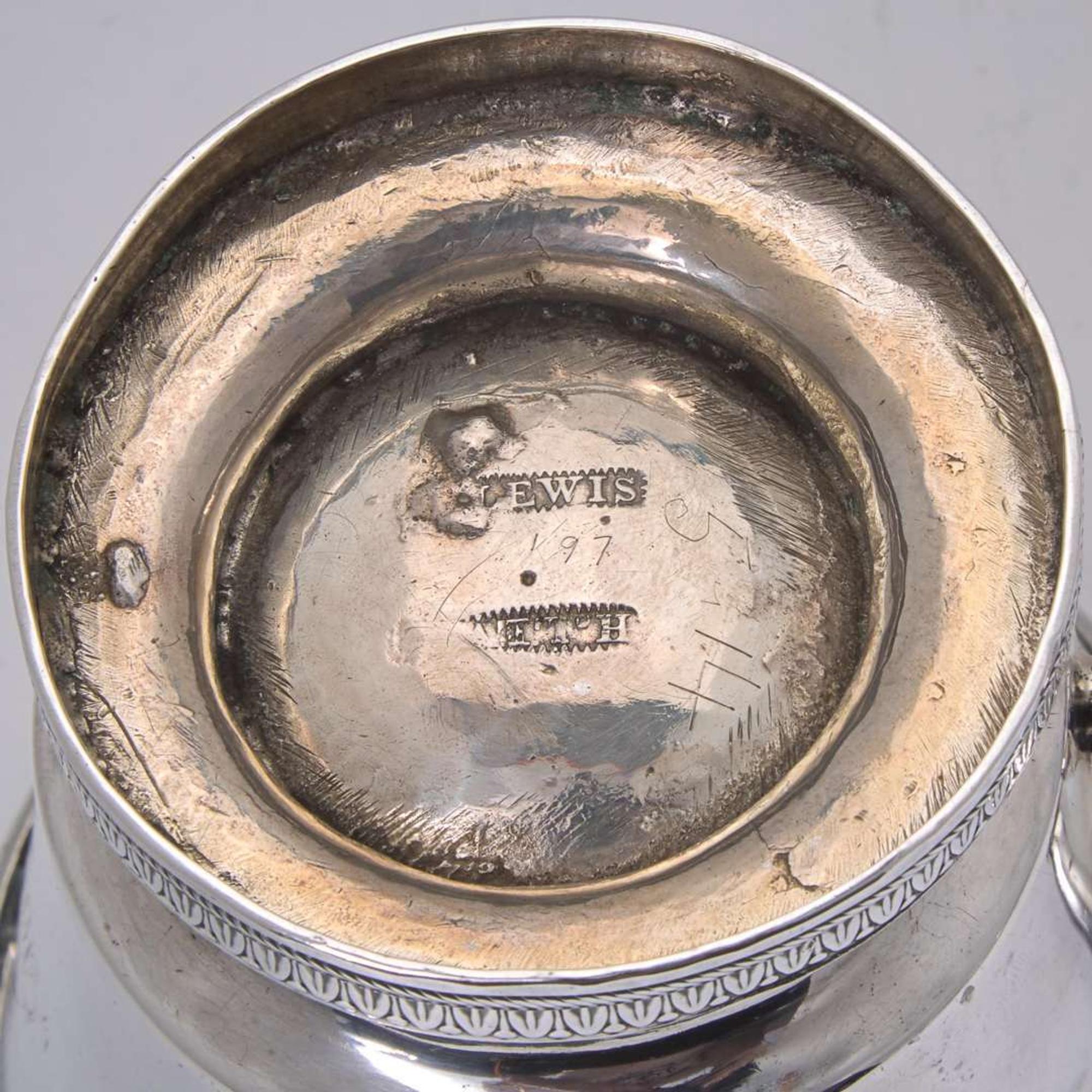 A Classical silver cup Harvey Lewis (c. 1783-1835), Philadelphia, PA, early 19th century