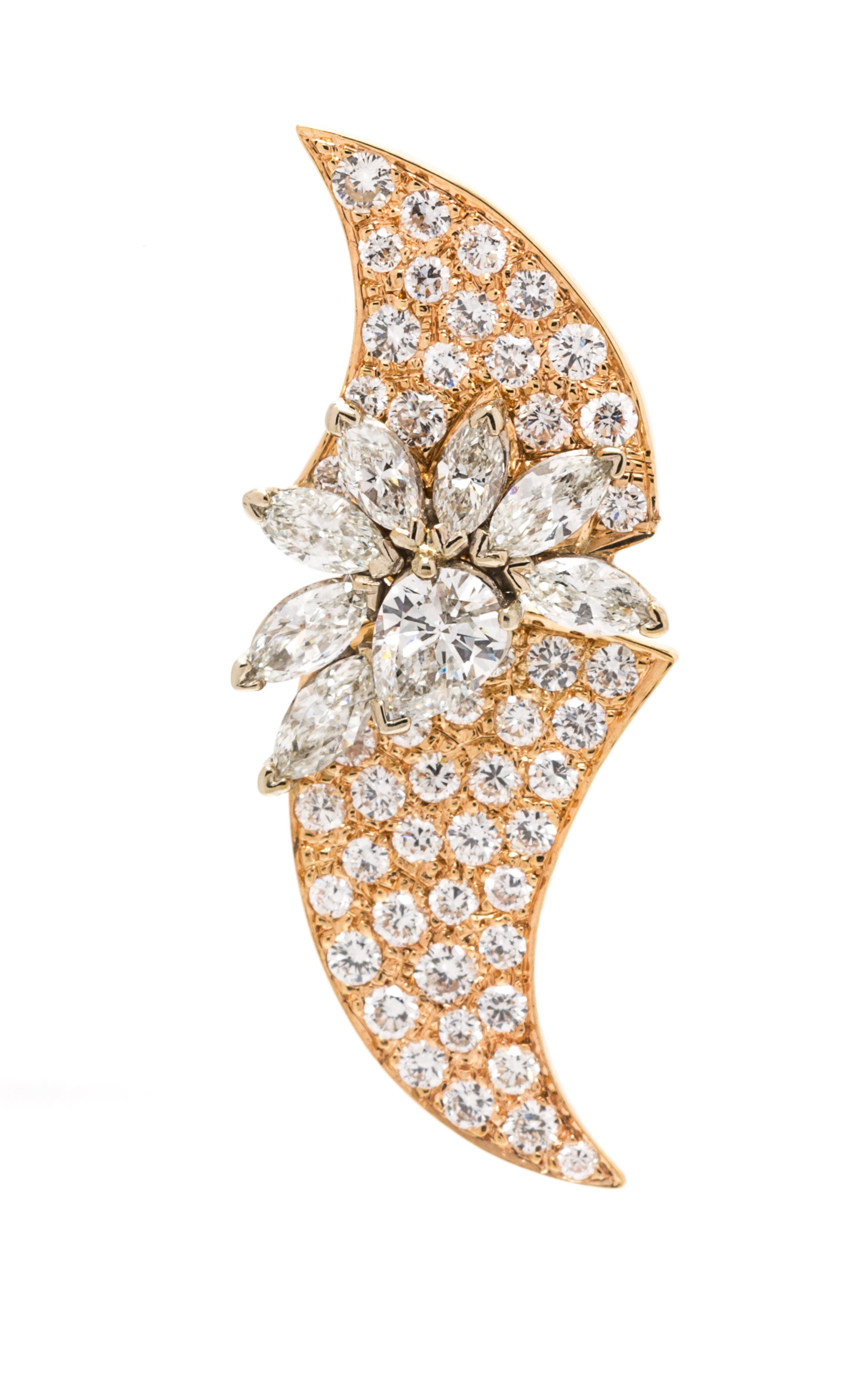 A 14 Karat Yellow Gold and Diamond Brooch, 3.40 dwts.