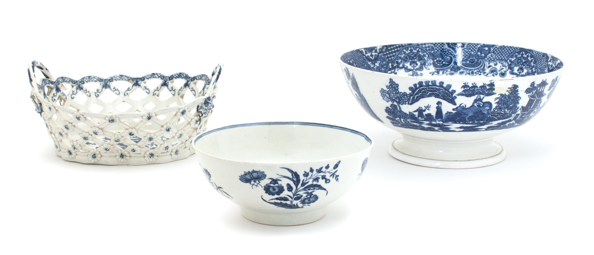 A Collection of Caughley Pearlware Diameter of largest 9 1/4 inches. — 18TH CENTURY