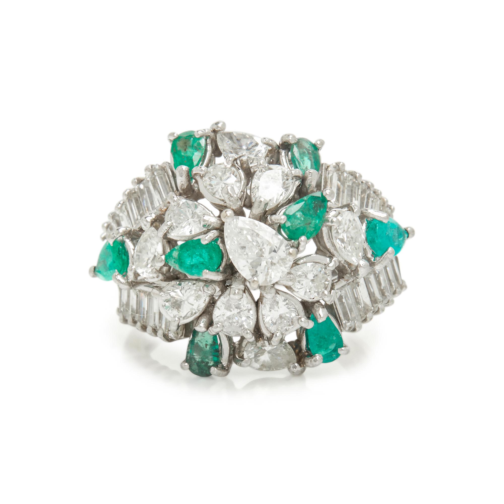 EMERALD AND DIAMOND RING