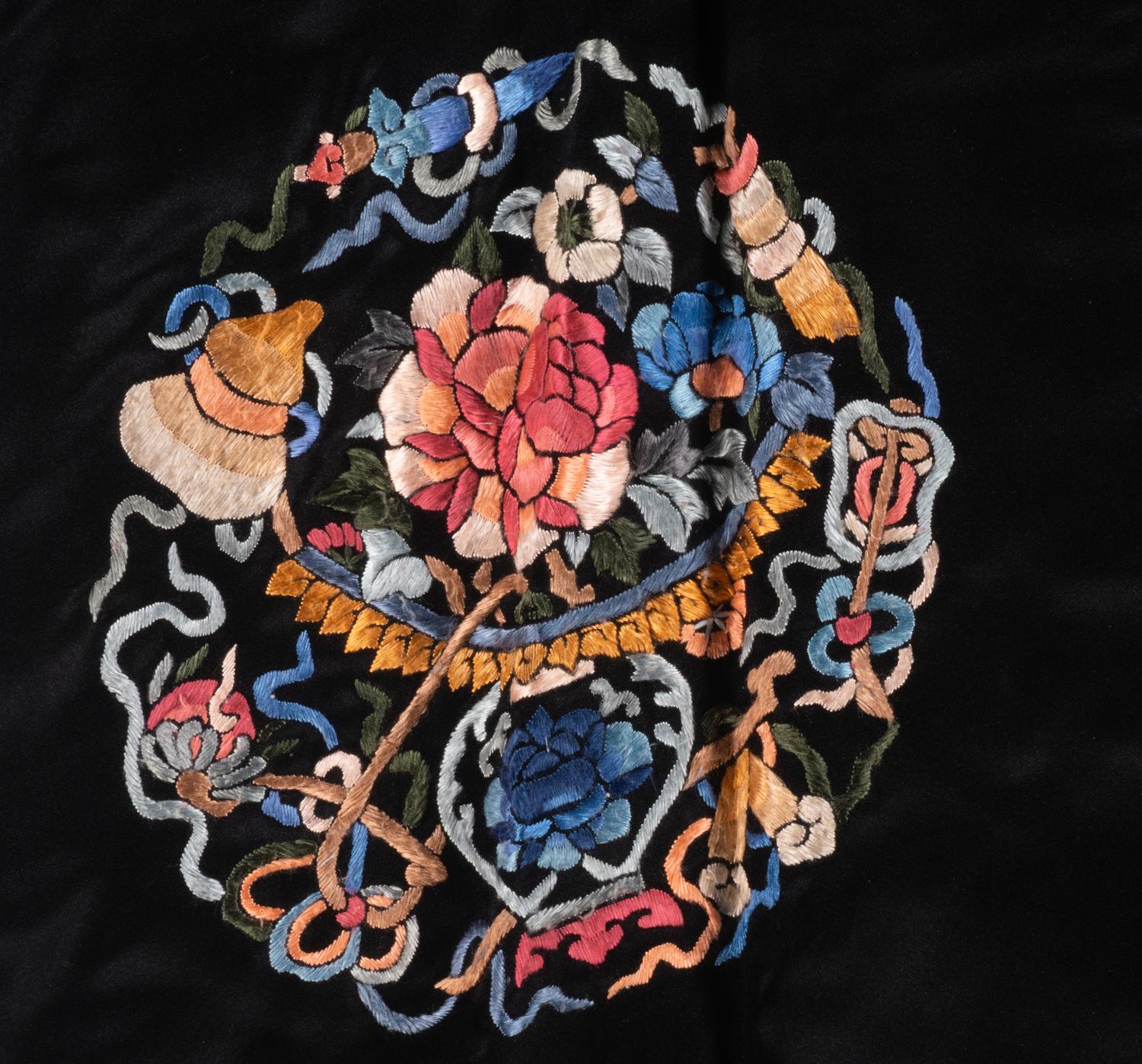 A Chinese Two-Piece Embroidered Silk Ensemble