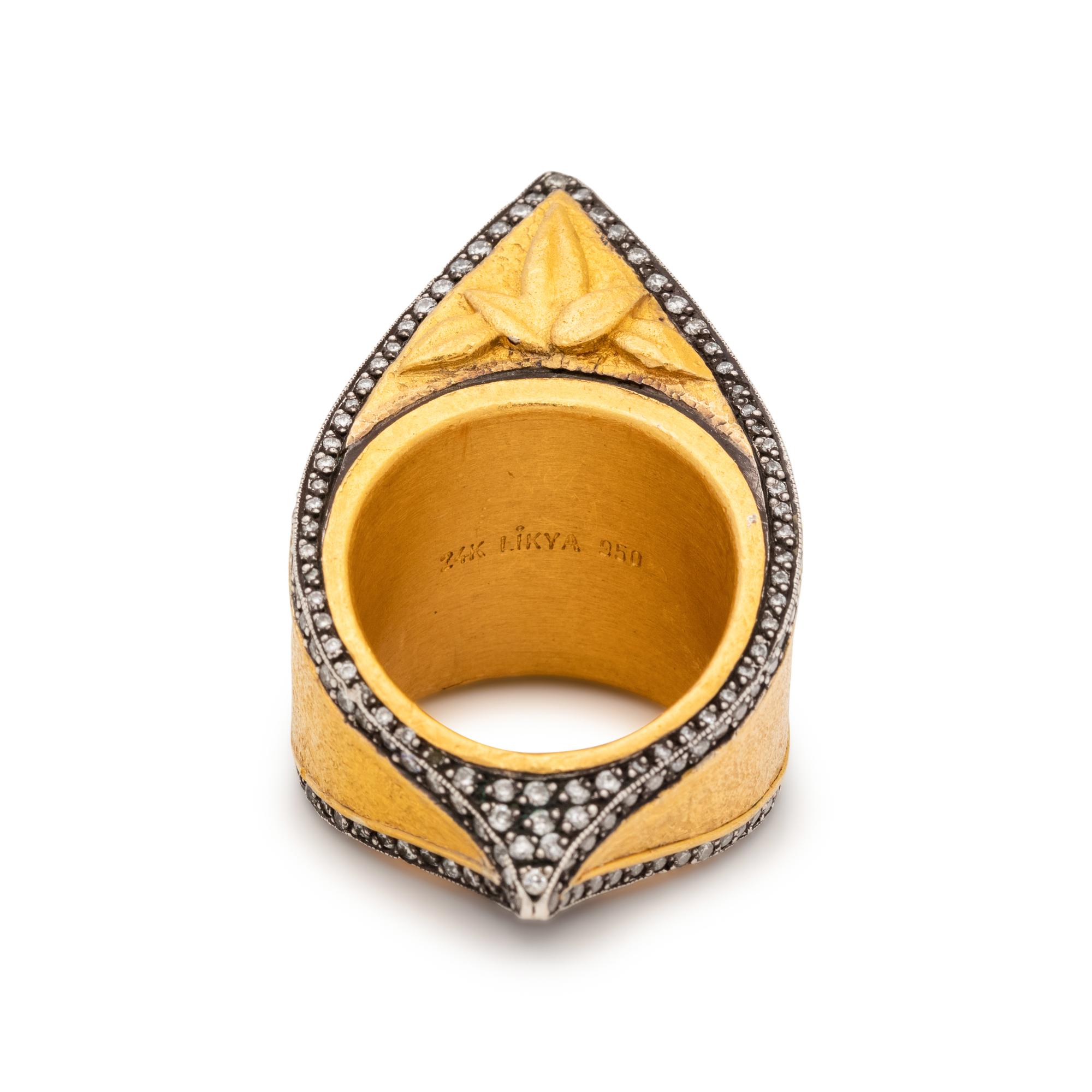 YELLOW GOLD AND DIAMOND RING