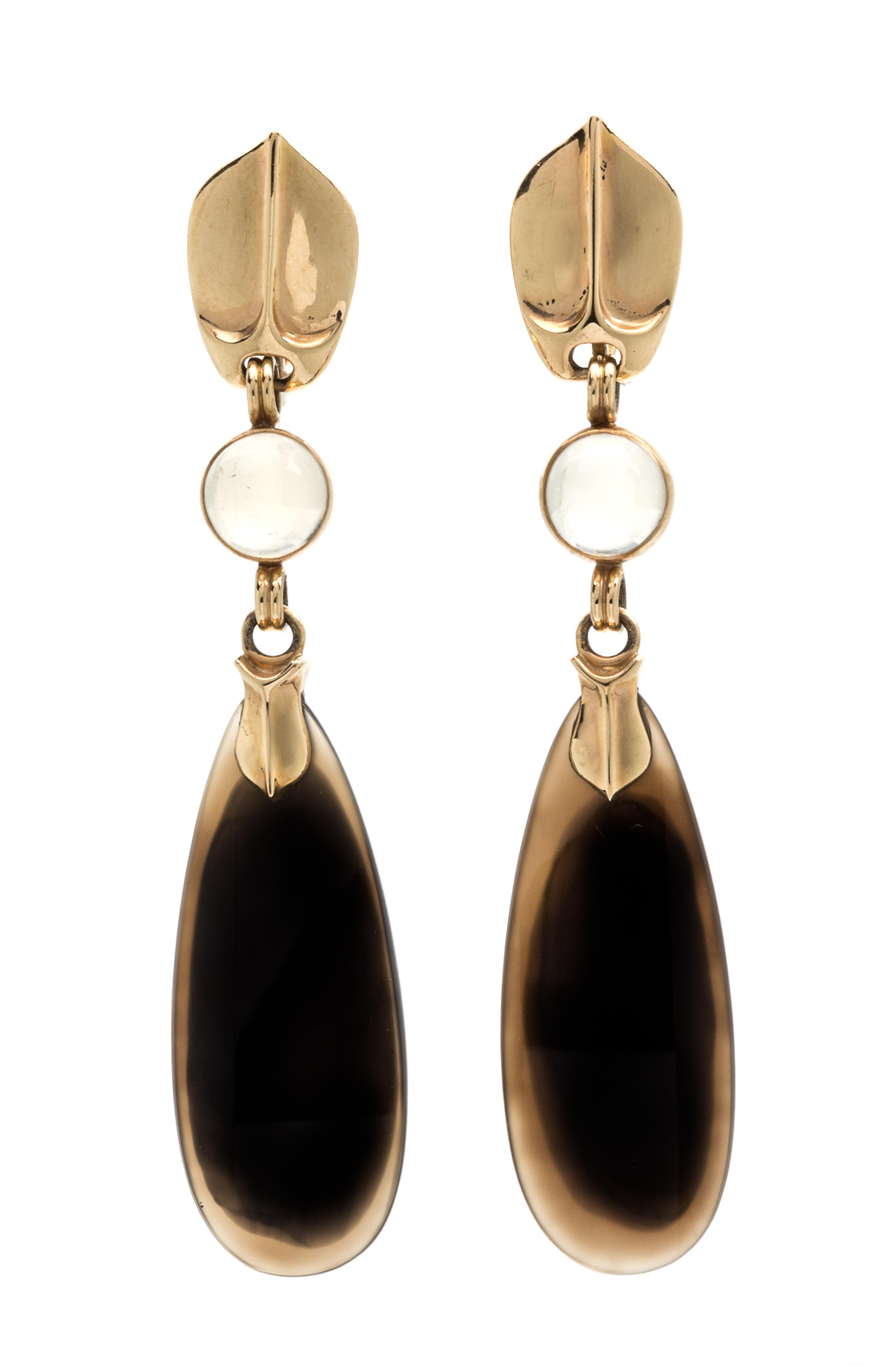 A Pair of 14 Karat Yellow Gold, Agate and Moonstone Pendant Earclips, Blyth, 7.50 dwts.