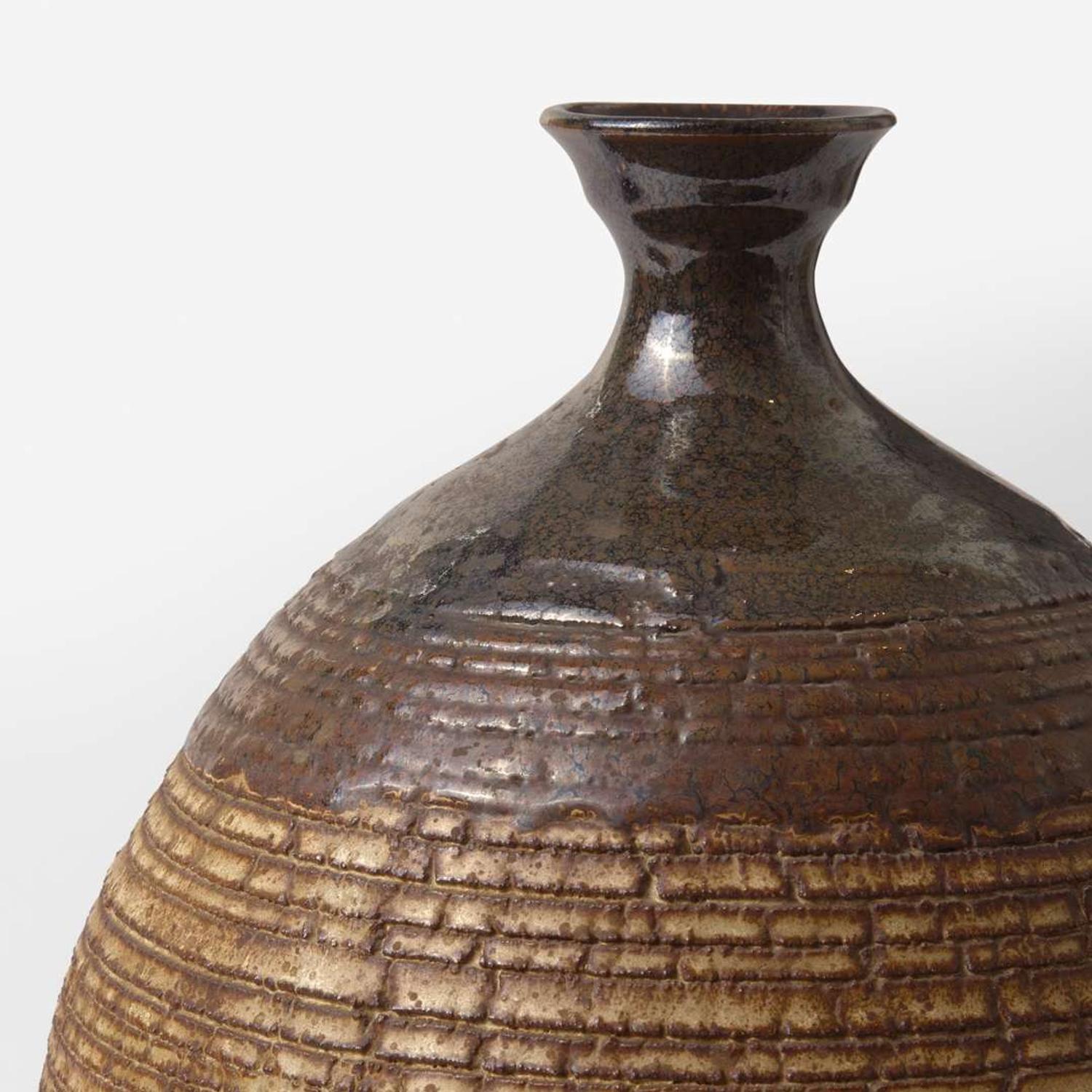 A Wedgwood John Dermer Studio Pottery Vase UK, 1970s