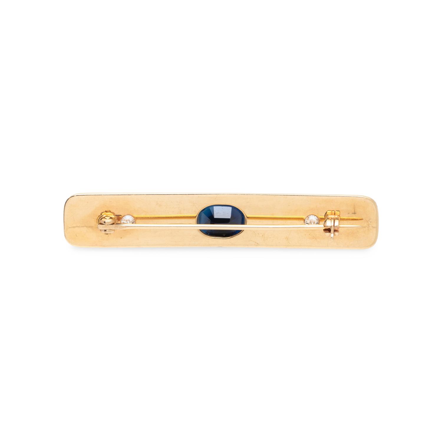 YELLOW GOLD, SAPPHIRE, AND DIAMOND BROOCH