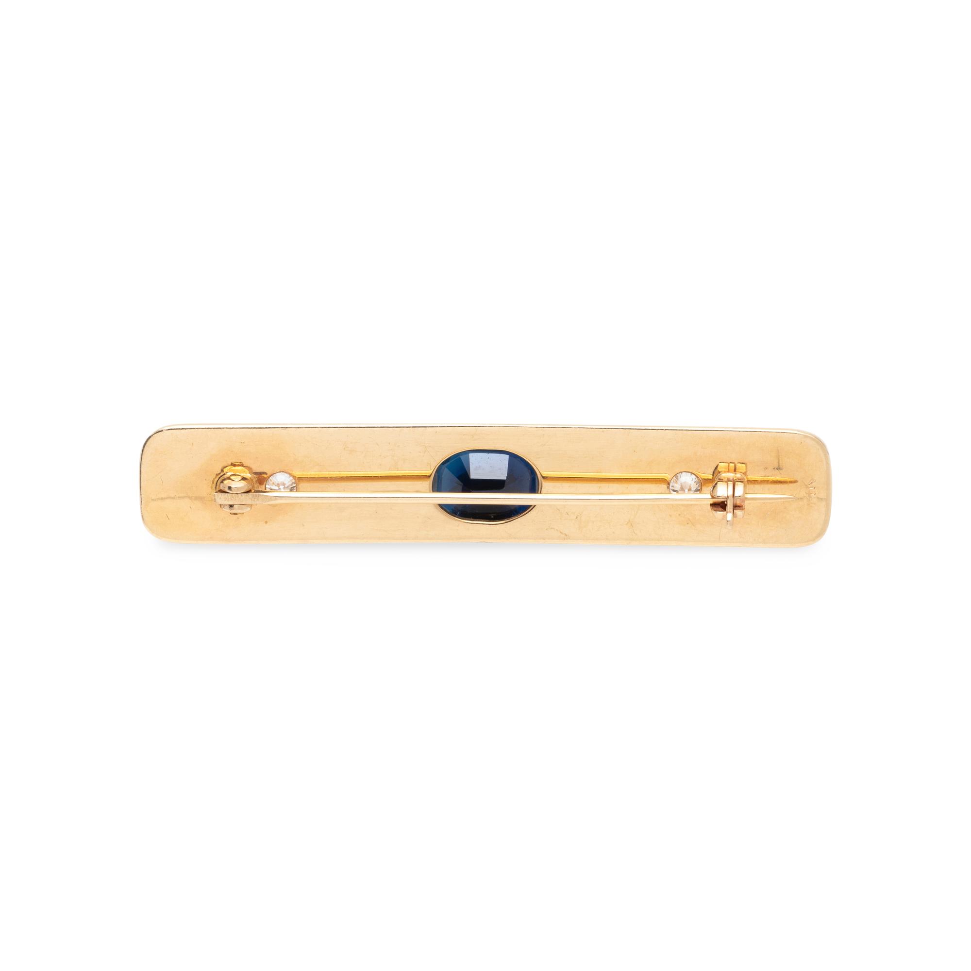 YELLOW GOLD, SAPPHIRE, AND DIAMOND BROOCH