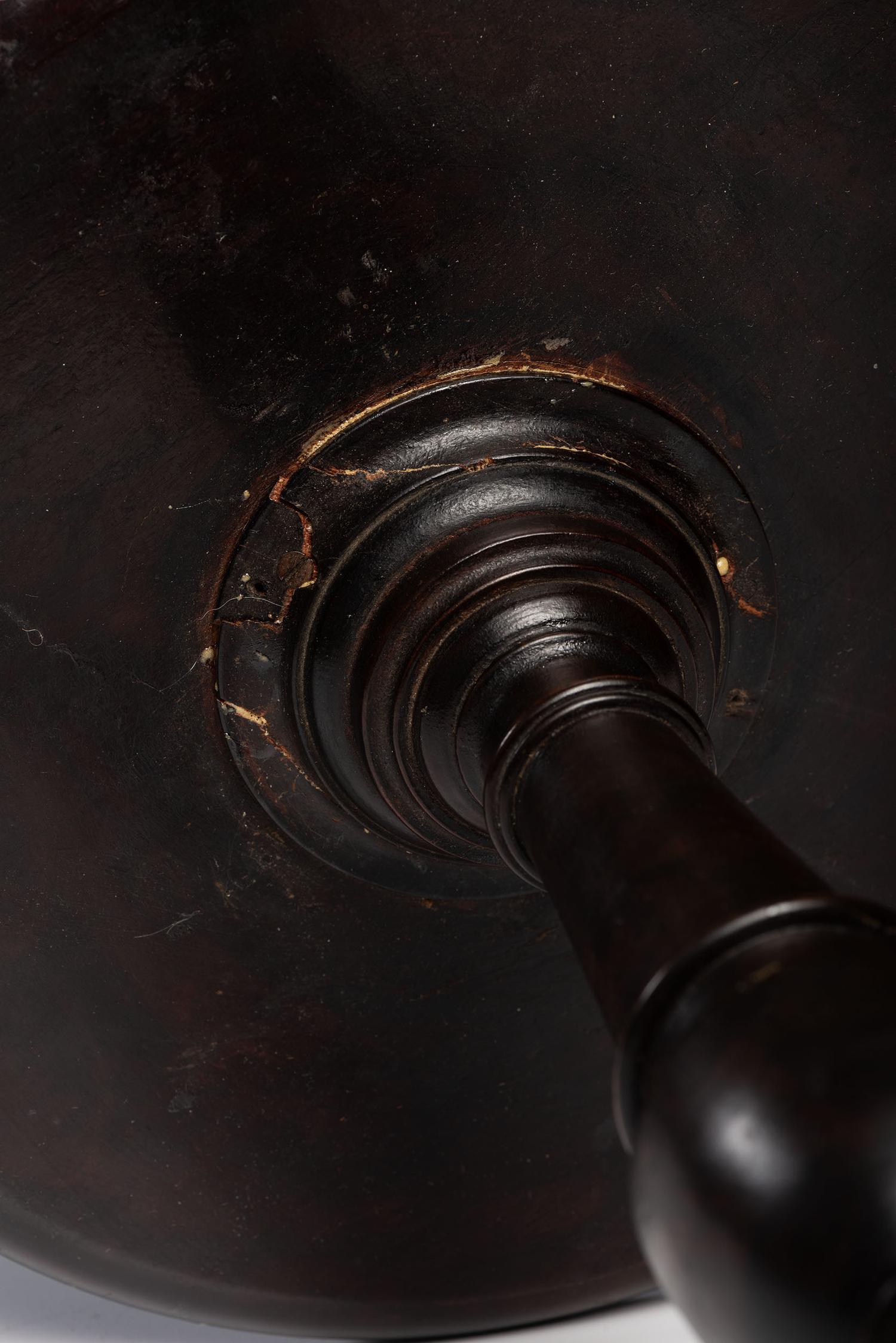 A Queen Anne Mahogany Dished-Top Plant Stand