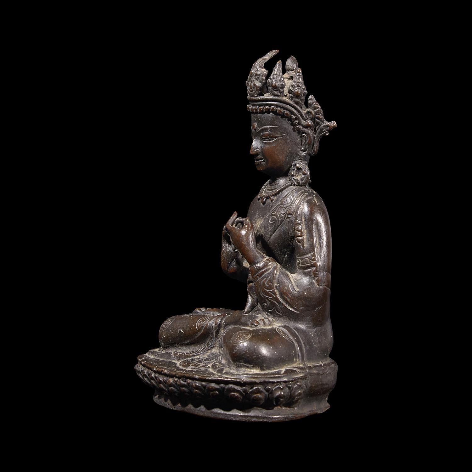 A Chinese Patinated Bronze Boddhisattva, Probably Qing Dynasty 或爲清 銅觀音坐像
