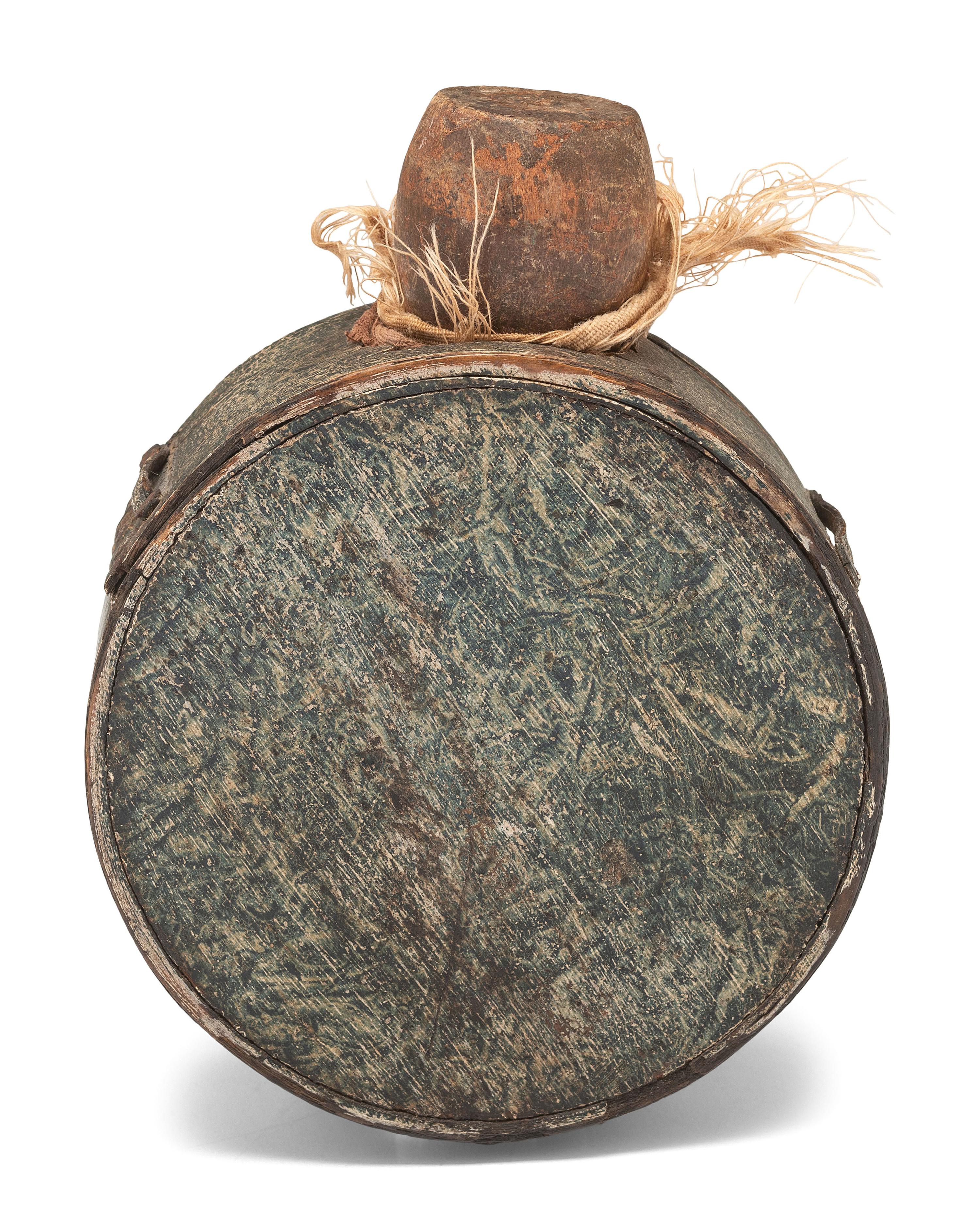 [AMERICANA]. "D.M.C." sponge decorated drum canteen