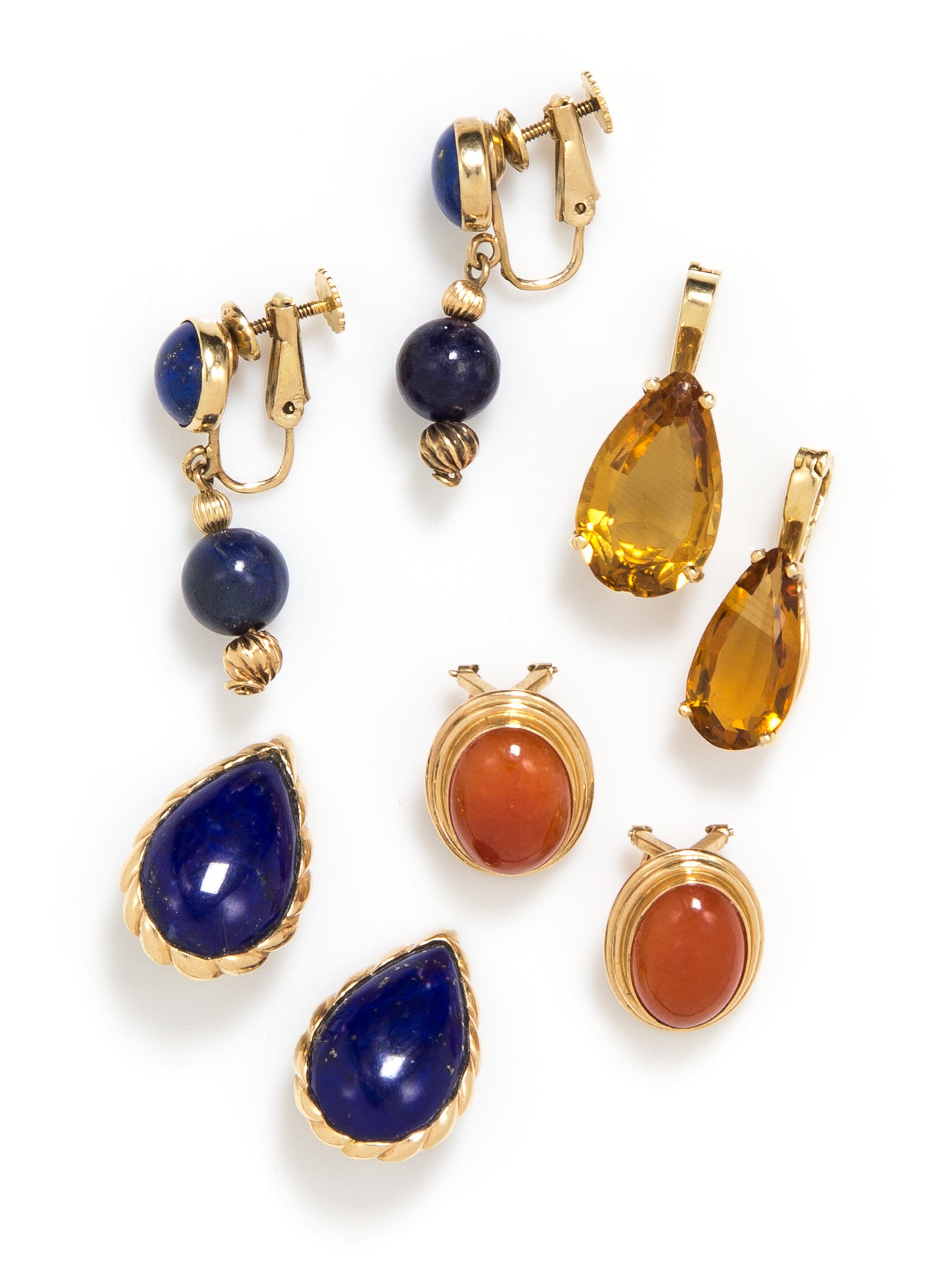 A Collection of 14 Karat Yellow Gold, Lapis Lazuli, Citrine and Agate Jewelry 20.60 dwts.
