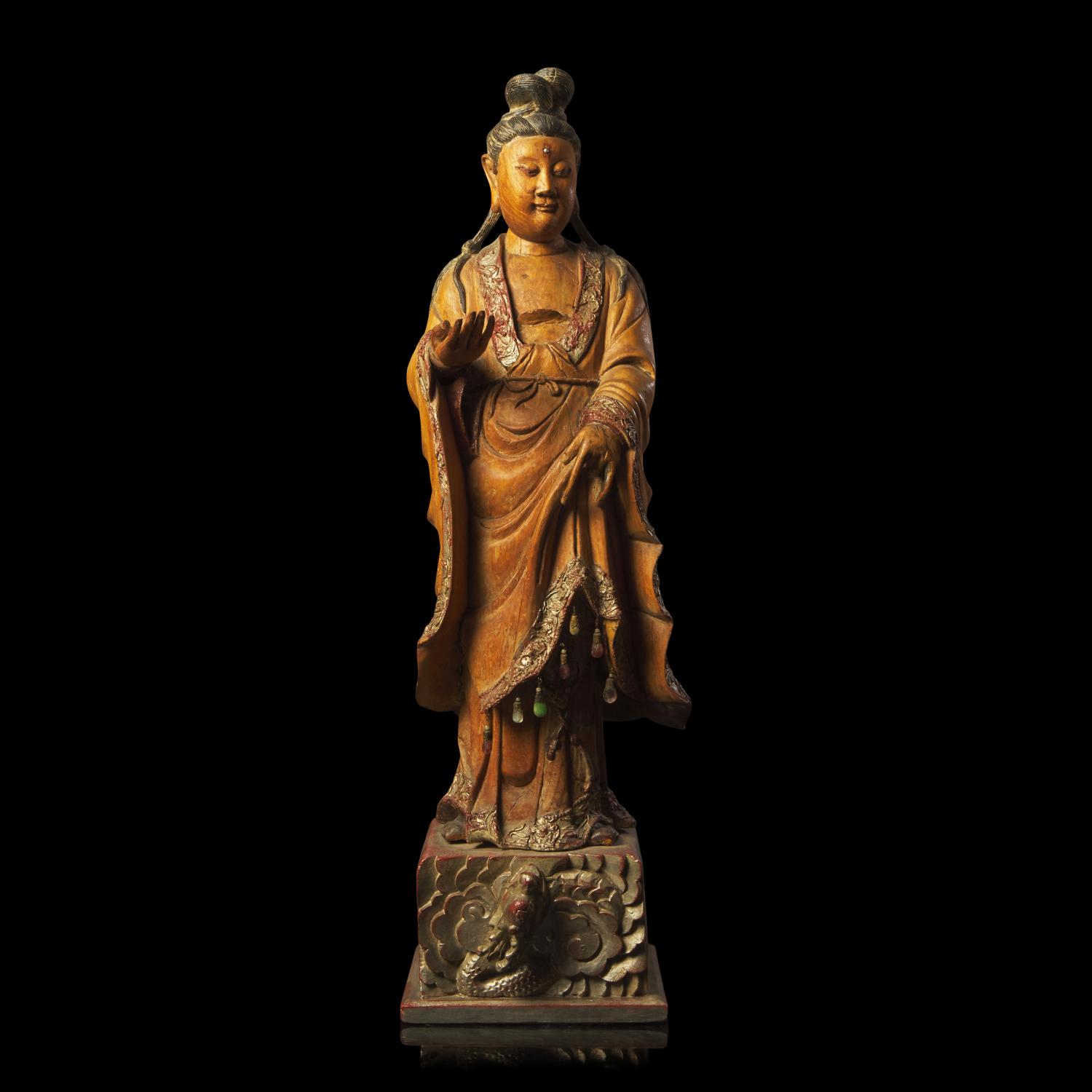 A Large Chinese Carved Wood Figure of Guanyin, Qing Dynasty 清 木雕觀音