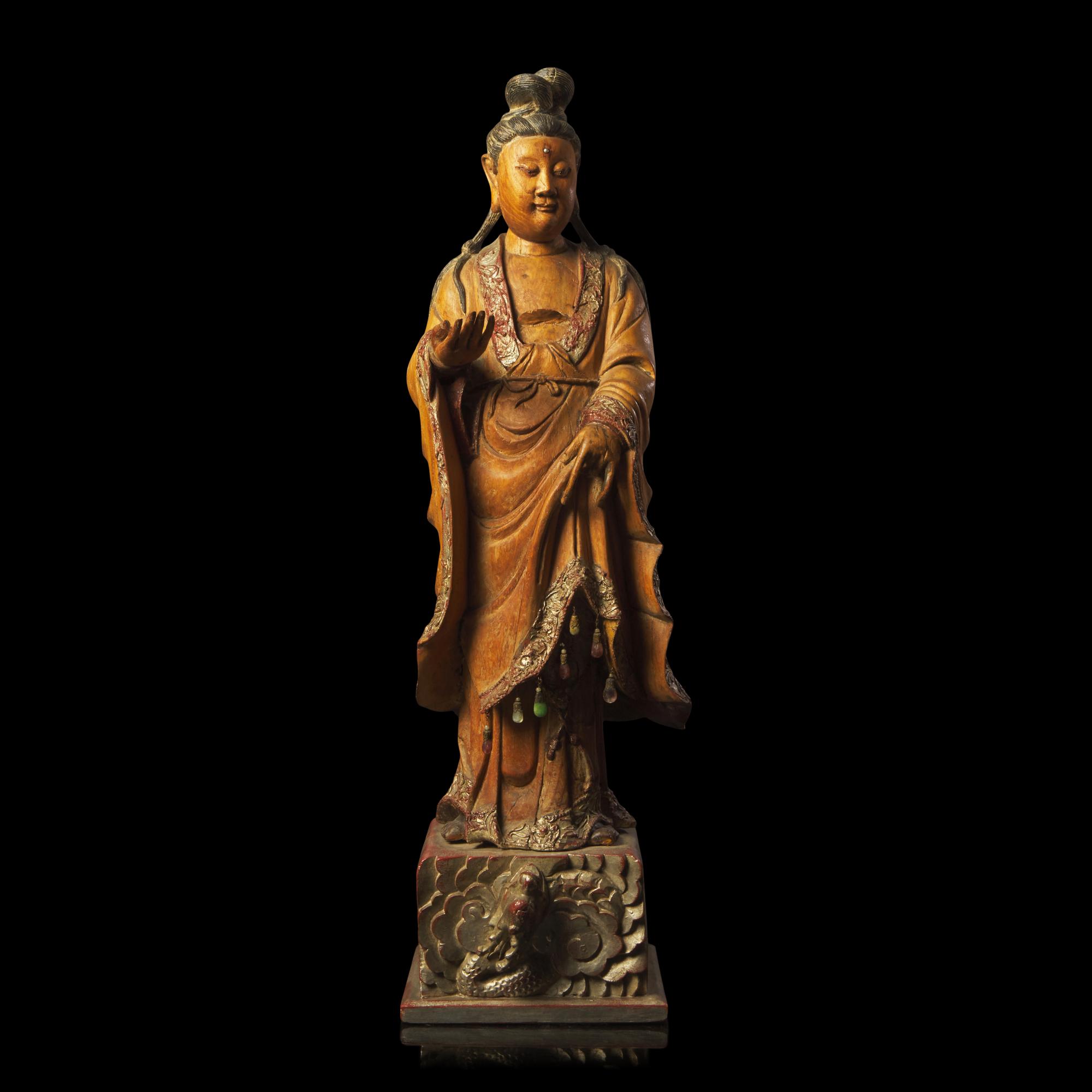 A Large Chinese Carved Wood Figure of Guanyin, Qing Dynasty 清 木雕觀音