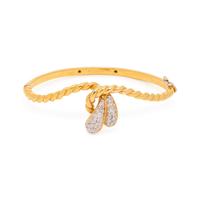 YELLOW GOLD AND DIAMOND BANGLE BRACELET
