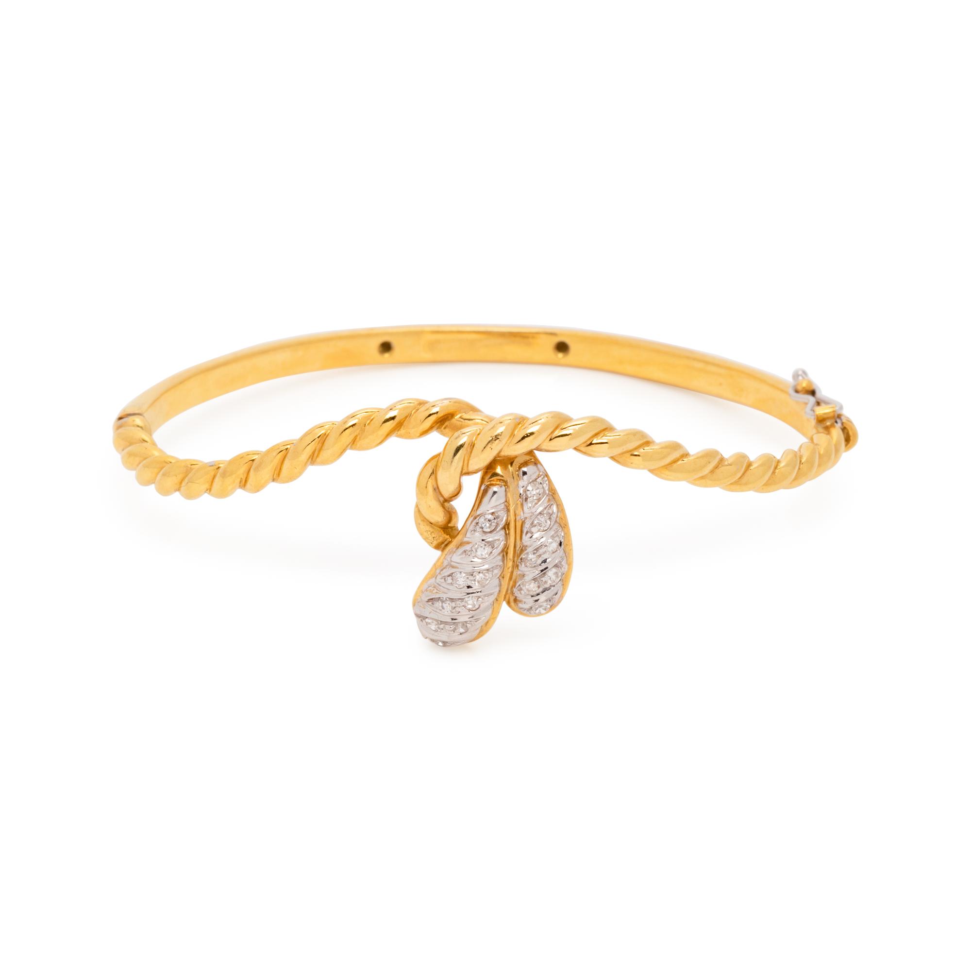 YELLOW GOLD AND DIAMOND BANGLE BRACELET