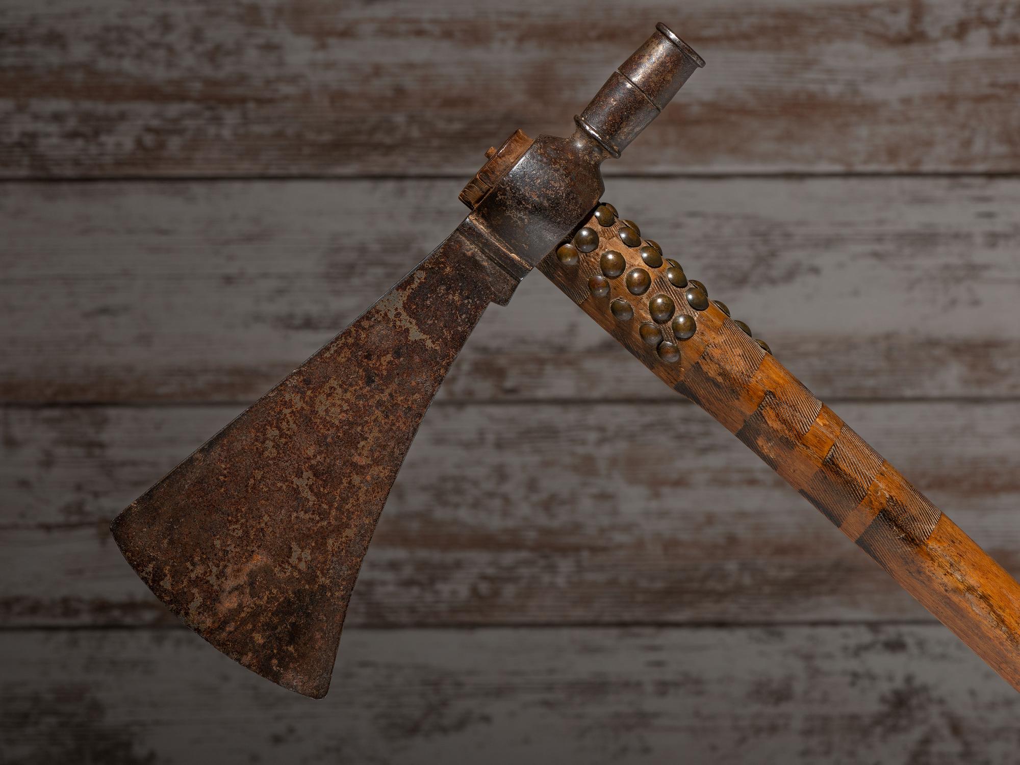 Western Plains Tacked Pipe Tomahawk