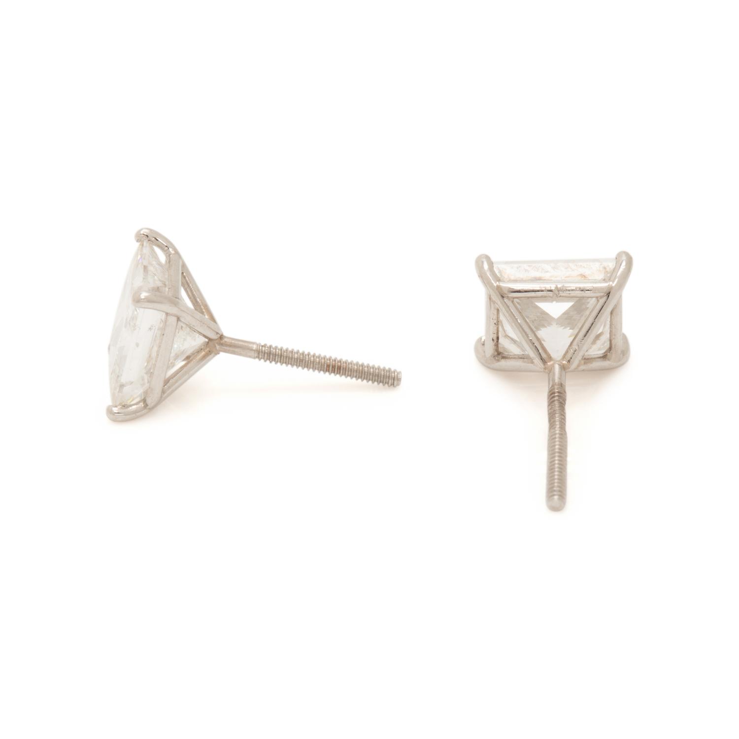 DIAMOND STUD EARRINGS
