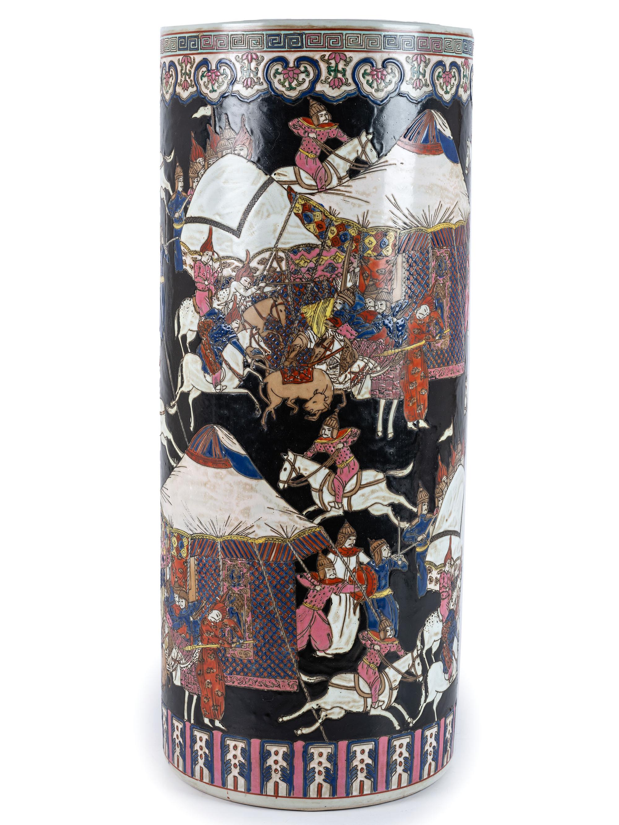 A Chinese Porcelain Umbrella Stand