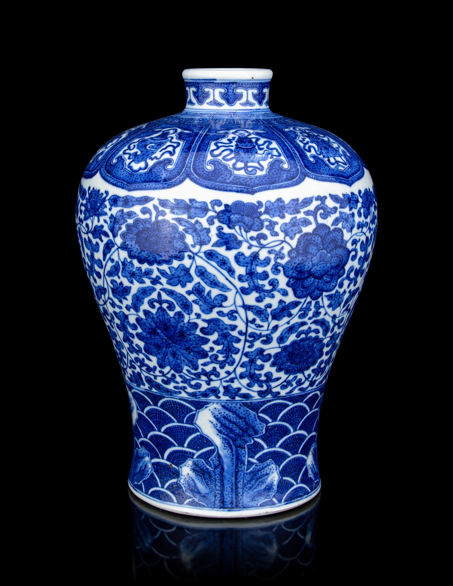 A Blue and White Porcelain Meiping Vase