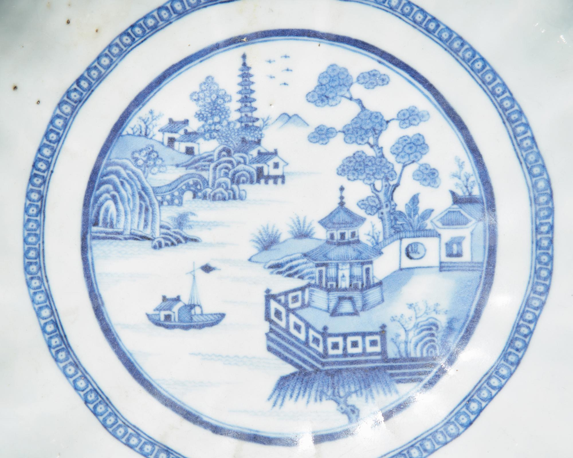A Pair of Chinese Export Blue and White Porcelain Footed Bowls