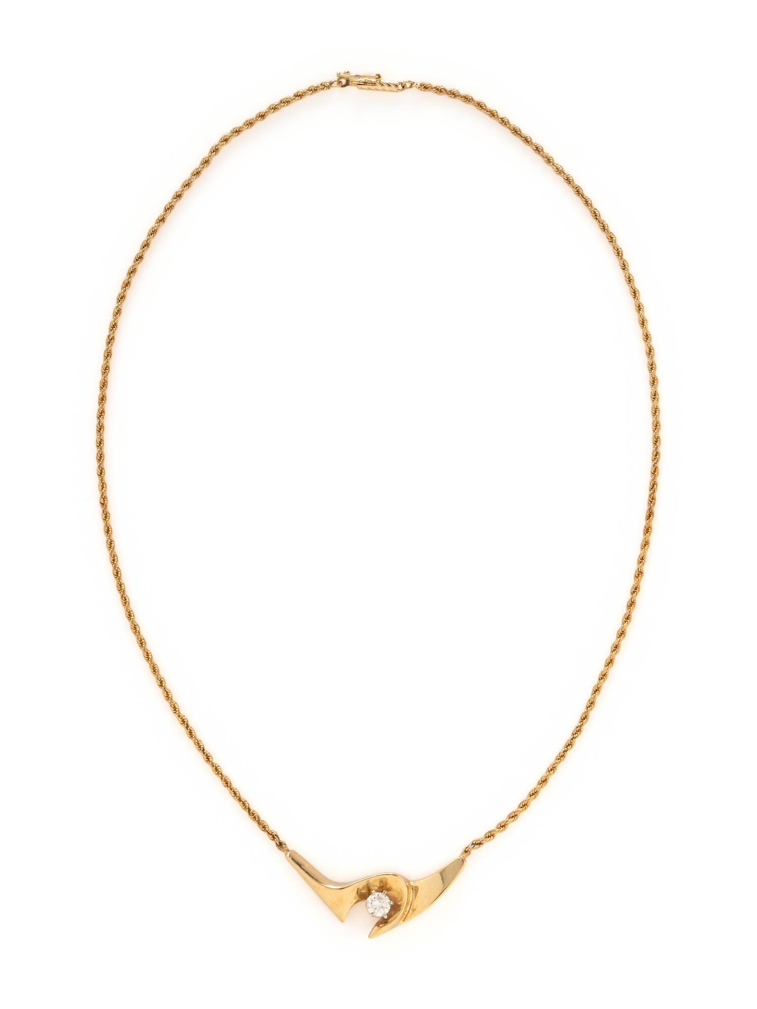 YELLOW GOLD AND DIAMOND NECKLACE