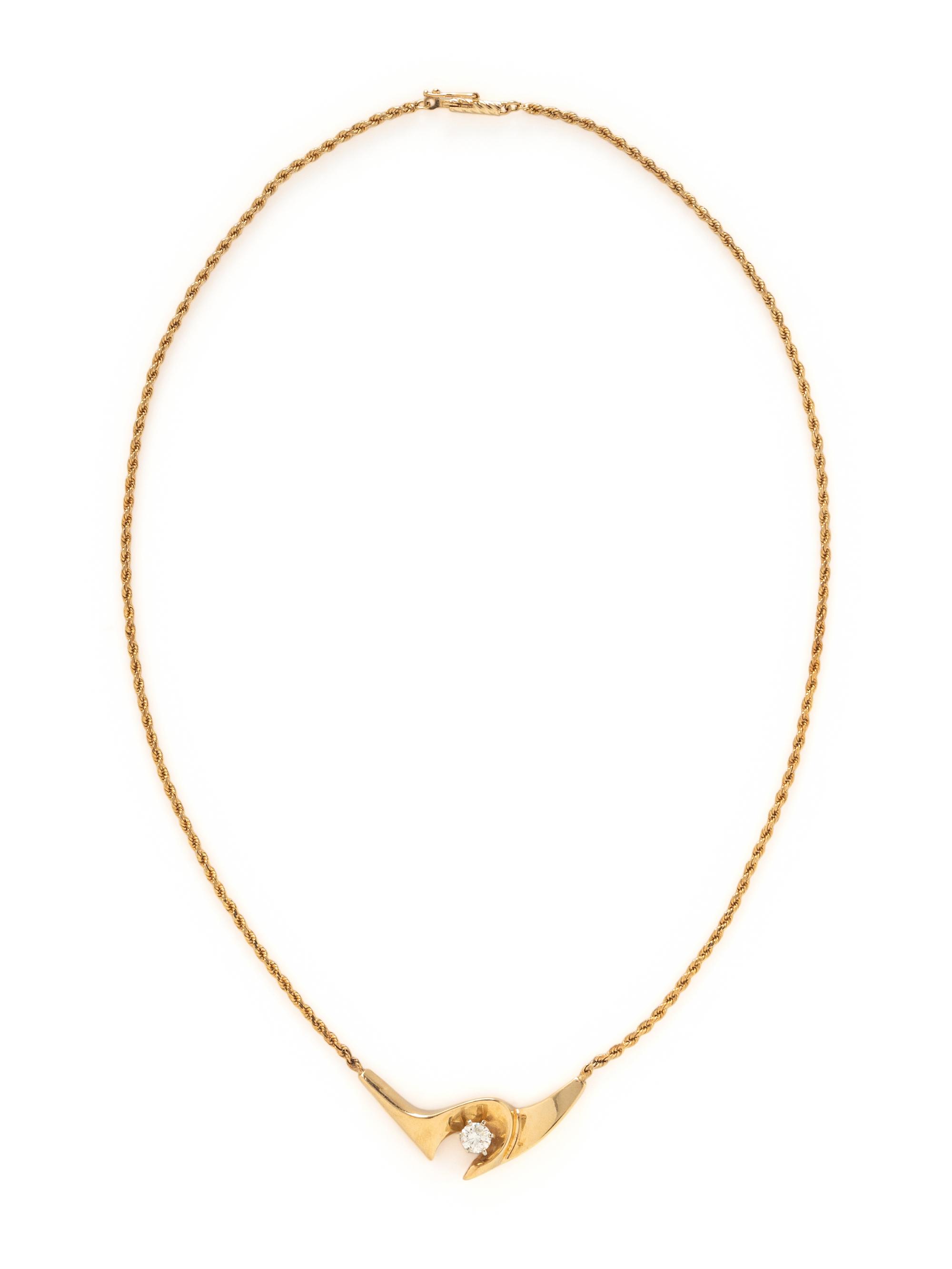YELLOW GOLD AND DIAMOND NECKLACE