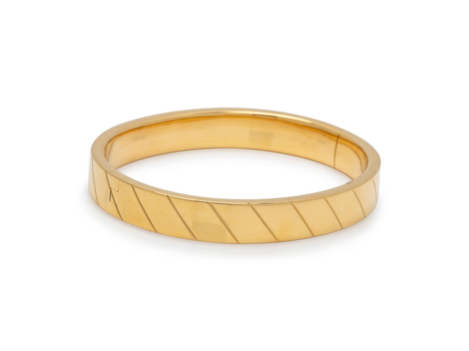 YELLOW GOLD BANGLE BRACELET
