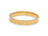 YELLOW GOLD BANGLE BRACELET