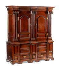 A George III Oak Linen Press