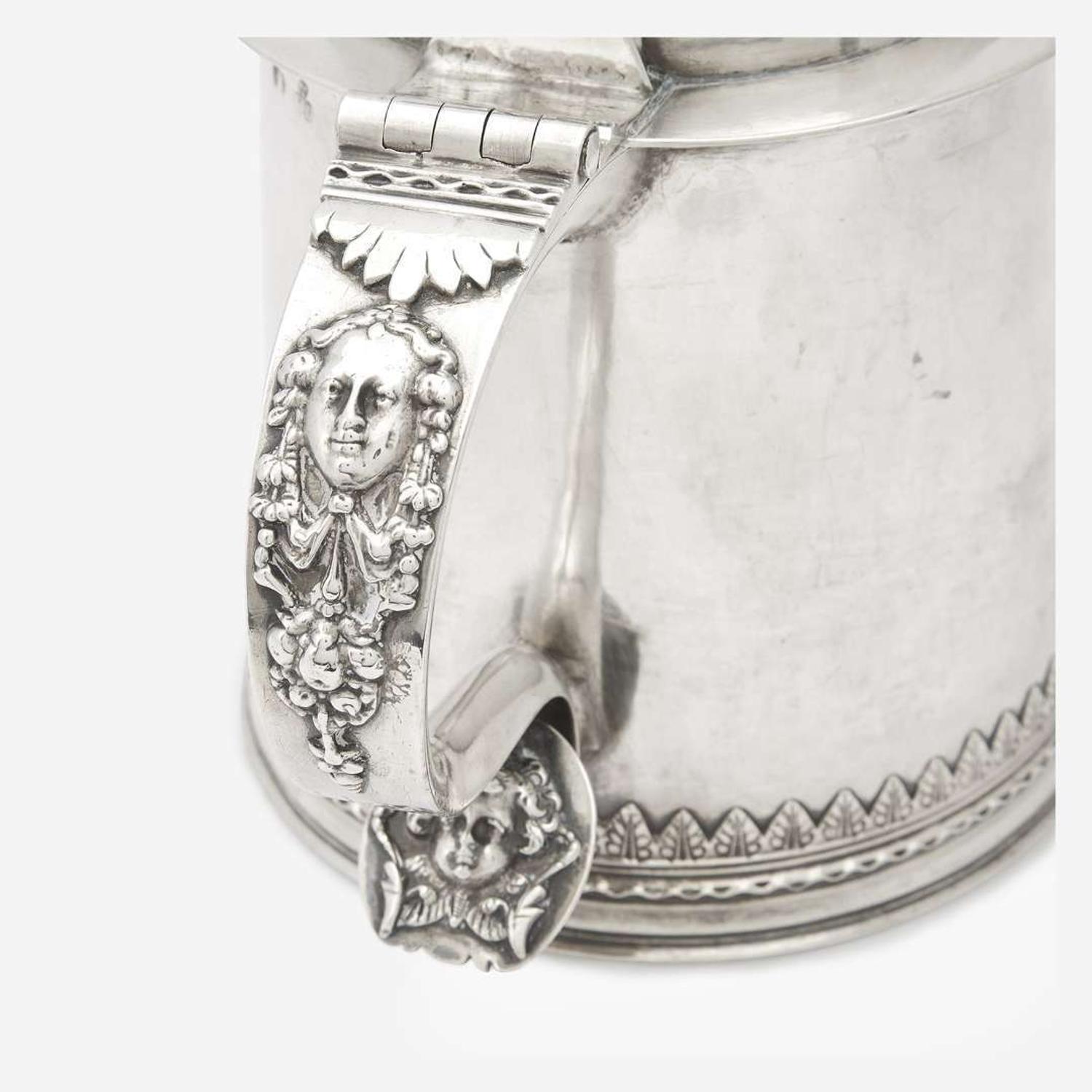 A silver covered tankard Peter Van Dyck (1684-1750), New York, NY, circa 1720