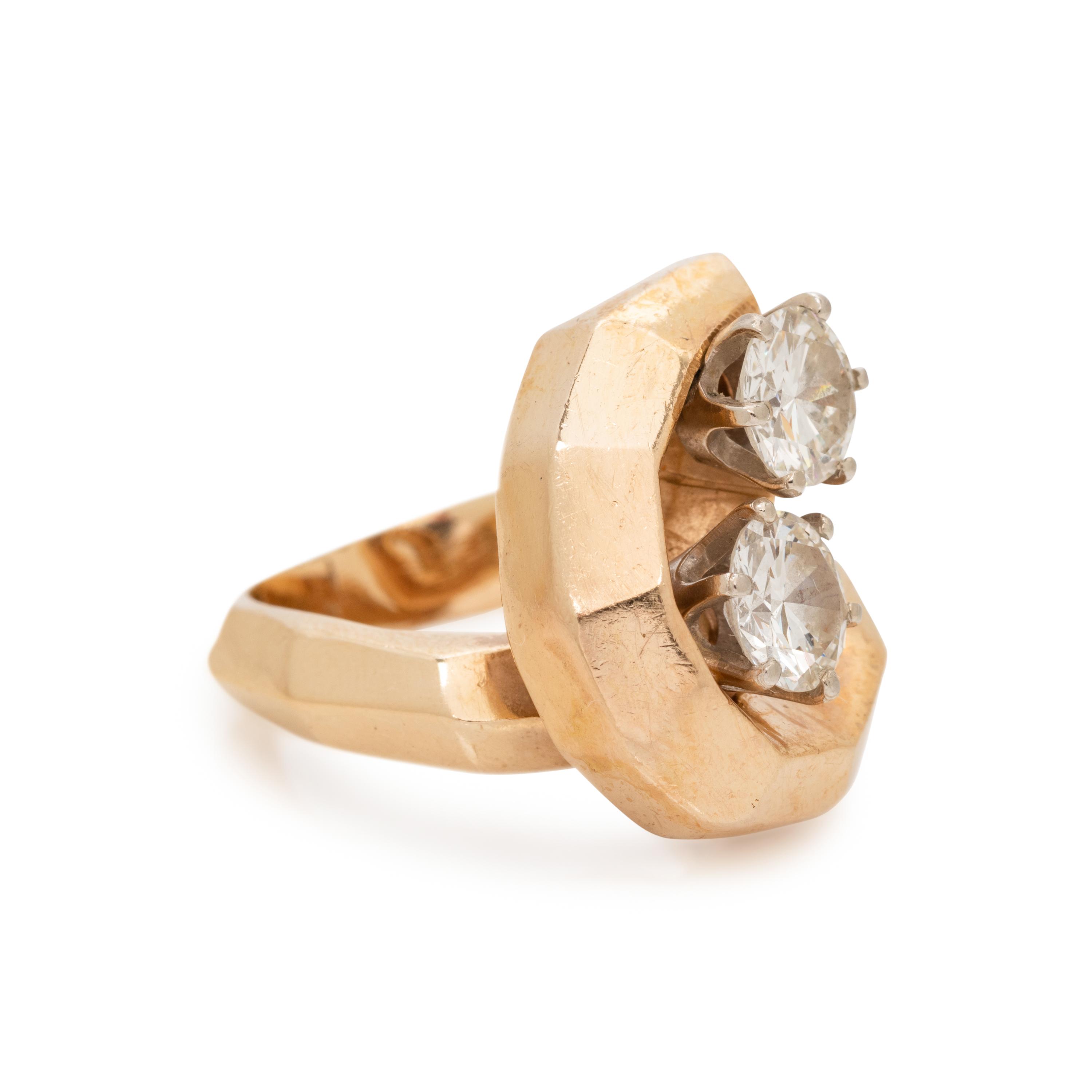 YELLOW GOLD AND DIAMOND RING