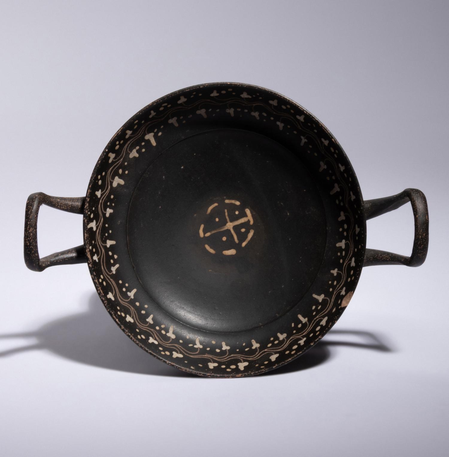 An Apulian Gnathian Ware Kylix
