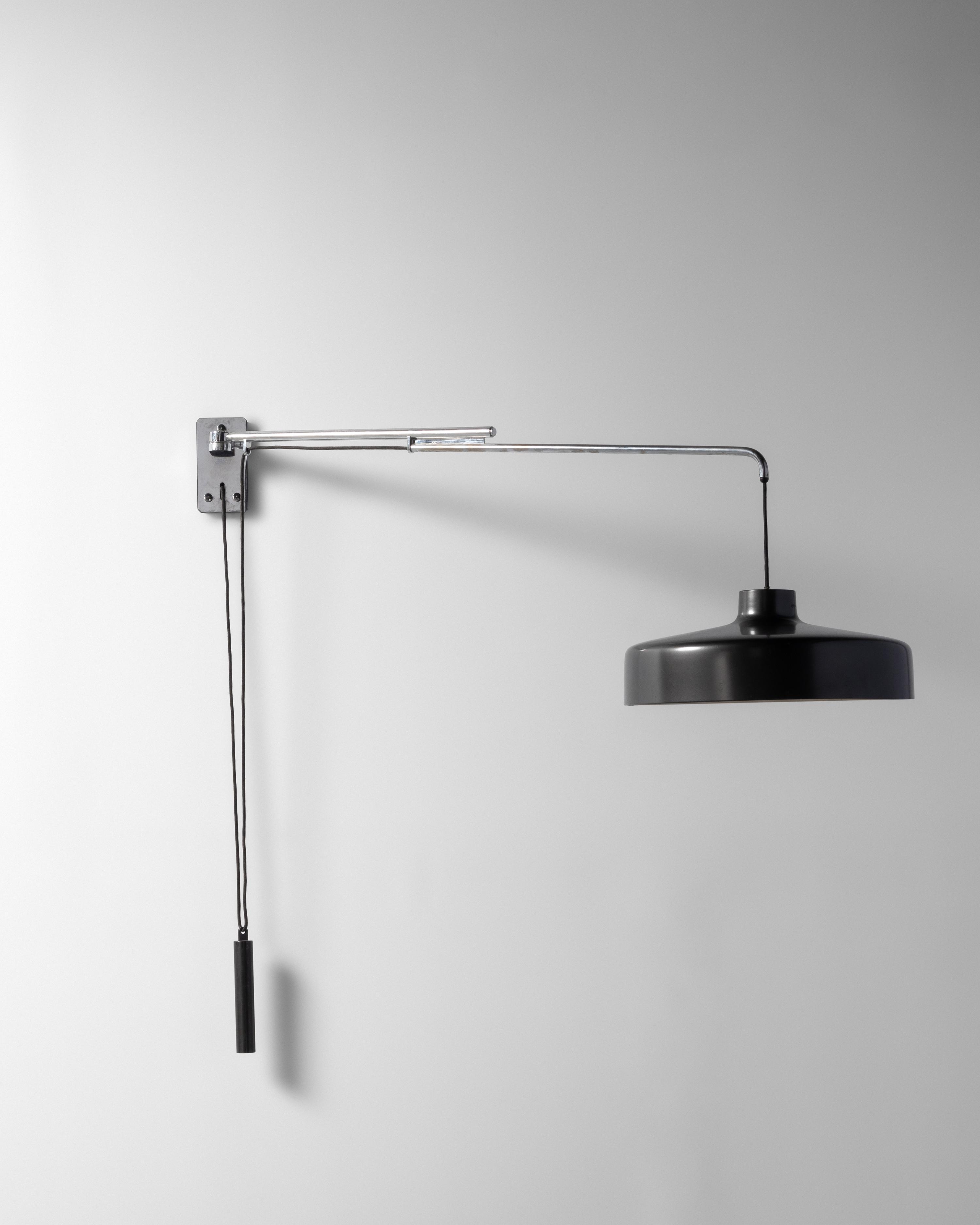 Adjustable Wall Lamp, model 194/n, c. 1950, Arteluce, Italy