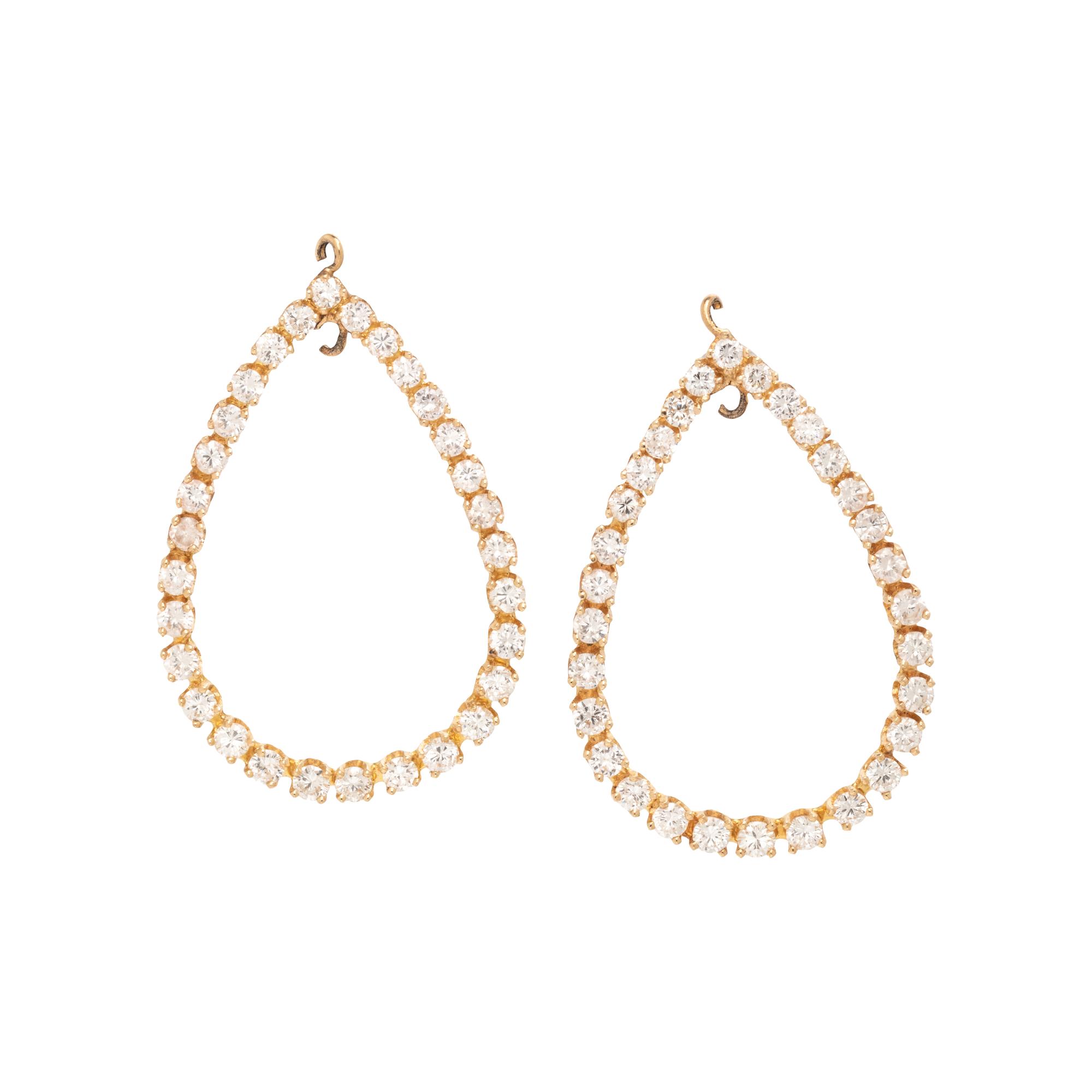 PAIR OF YELLOW GOLD AND DIAMOND DETACHABLE DROPS