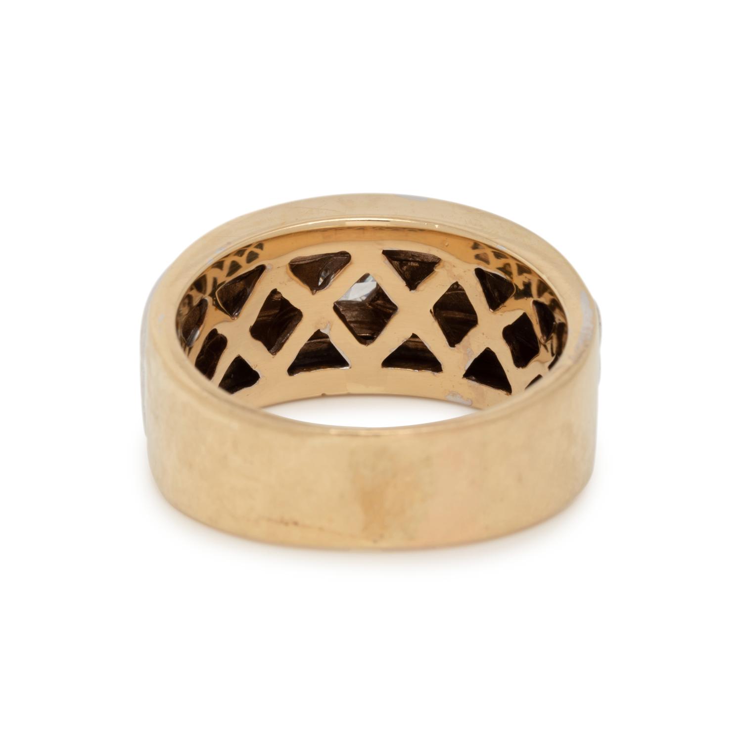 BICOLOR GOLD AND DIAMOND RING