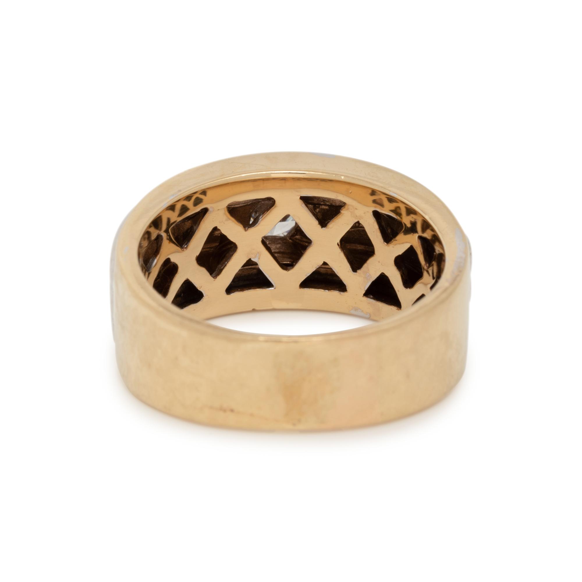 BICOLOR GOLD AND DIAMOND RING