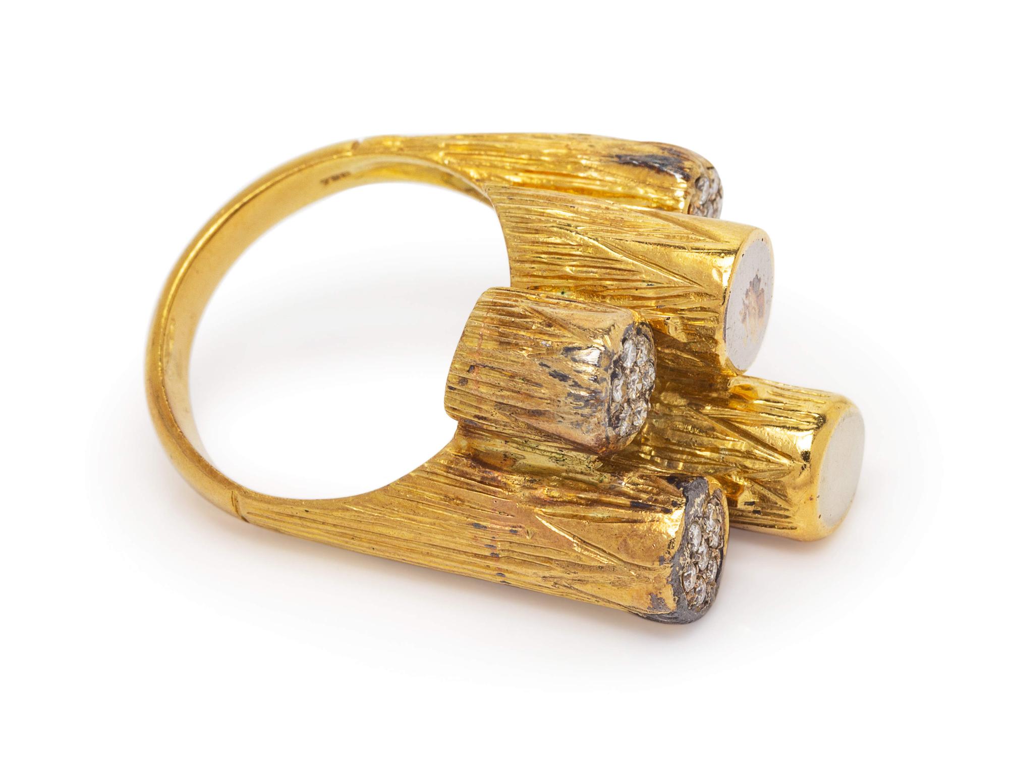 An 18 Karat Yellow Gold and Diamond Ring, Garavelli,