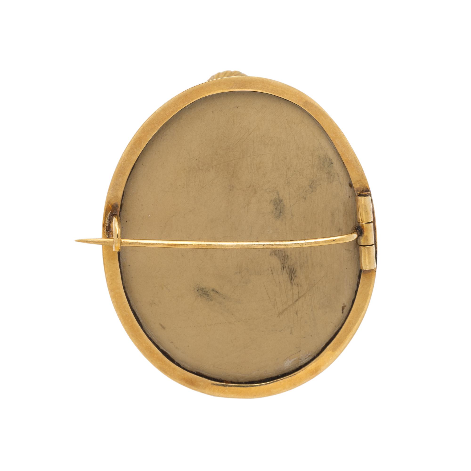 LAVA CAMEO AND YELLOW GOLD BROOCH