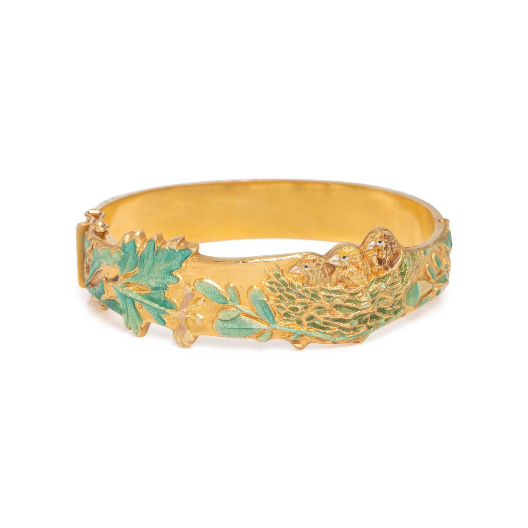 MASRIERA, YELLOW GOLD AND ENAMEL BANGLE BRACELET