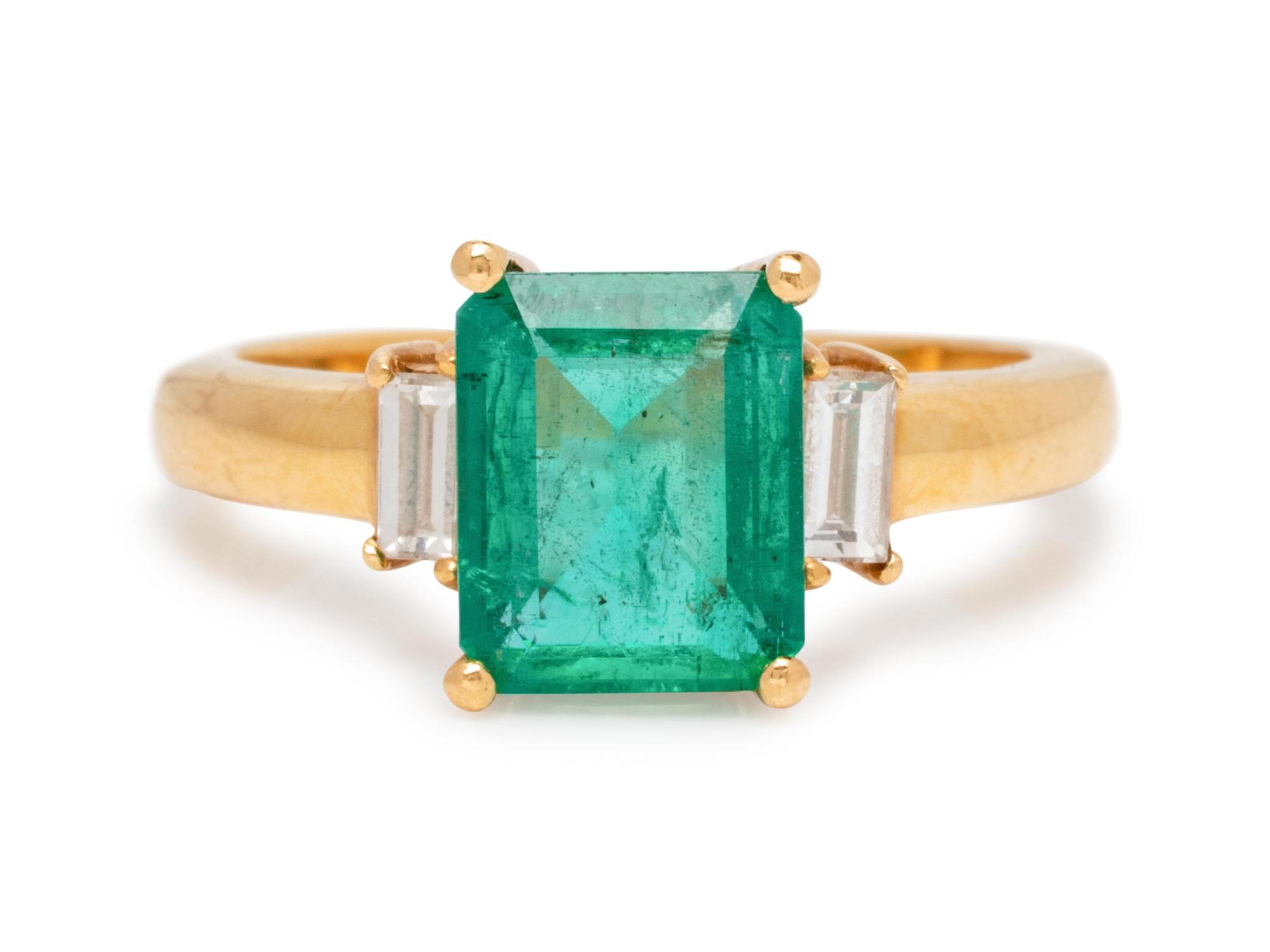 EMERALD AND DIAMOND RING