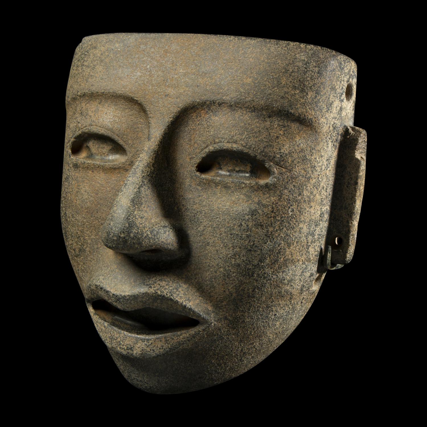 A Teotihuacan Greenstone Mask