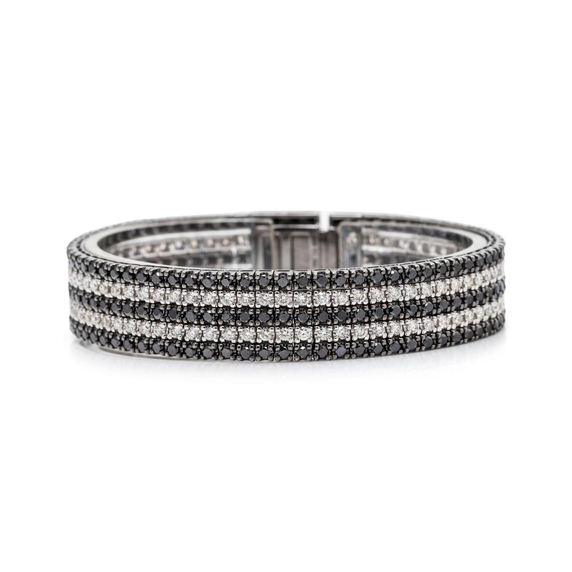 DIAMOND AND BLACK DIAMOND BRACELET