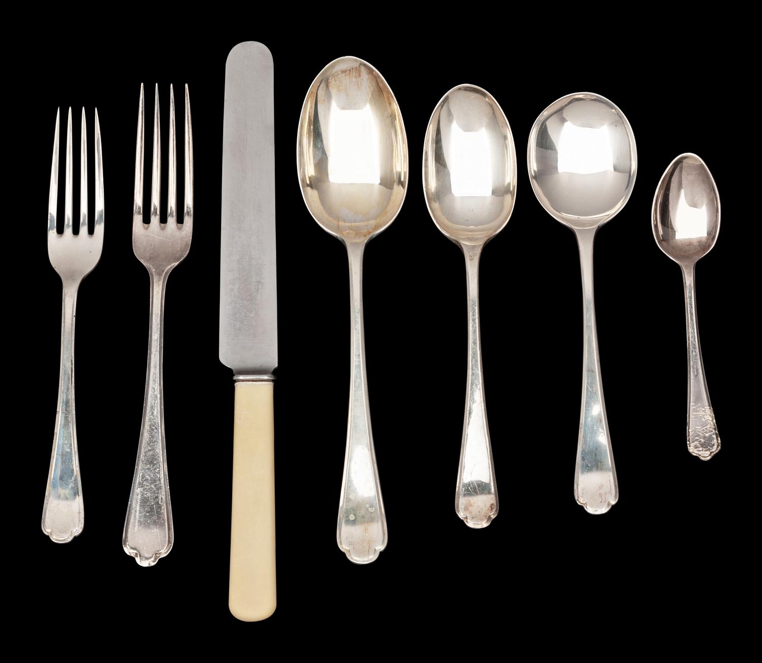 An English Silver Flatware Service