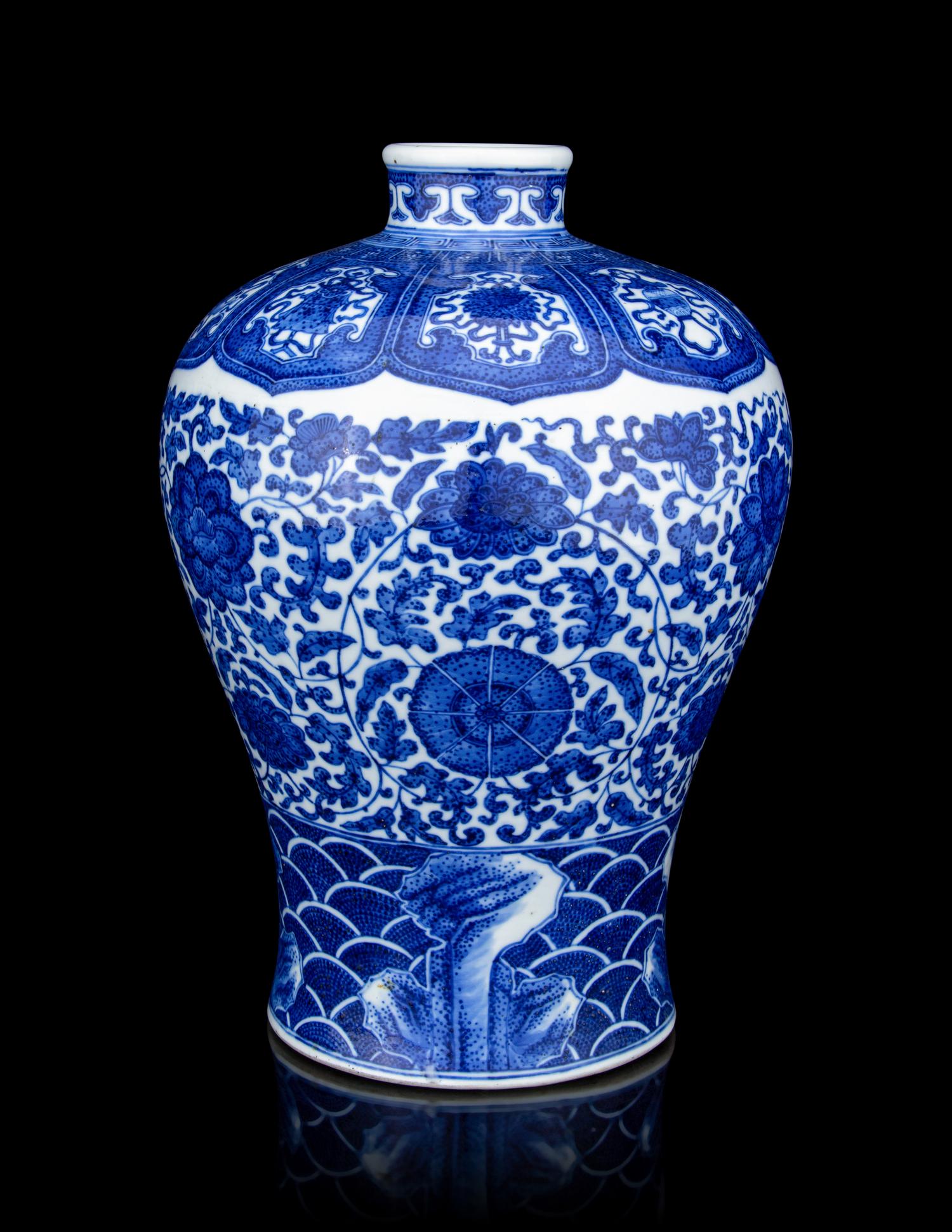A Blue and White Porcelain Meiping Vase