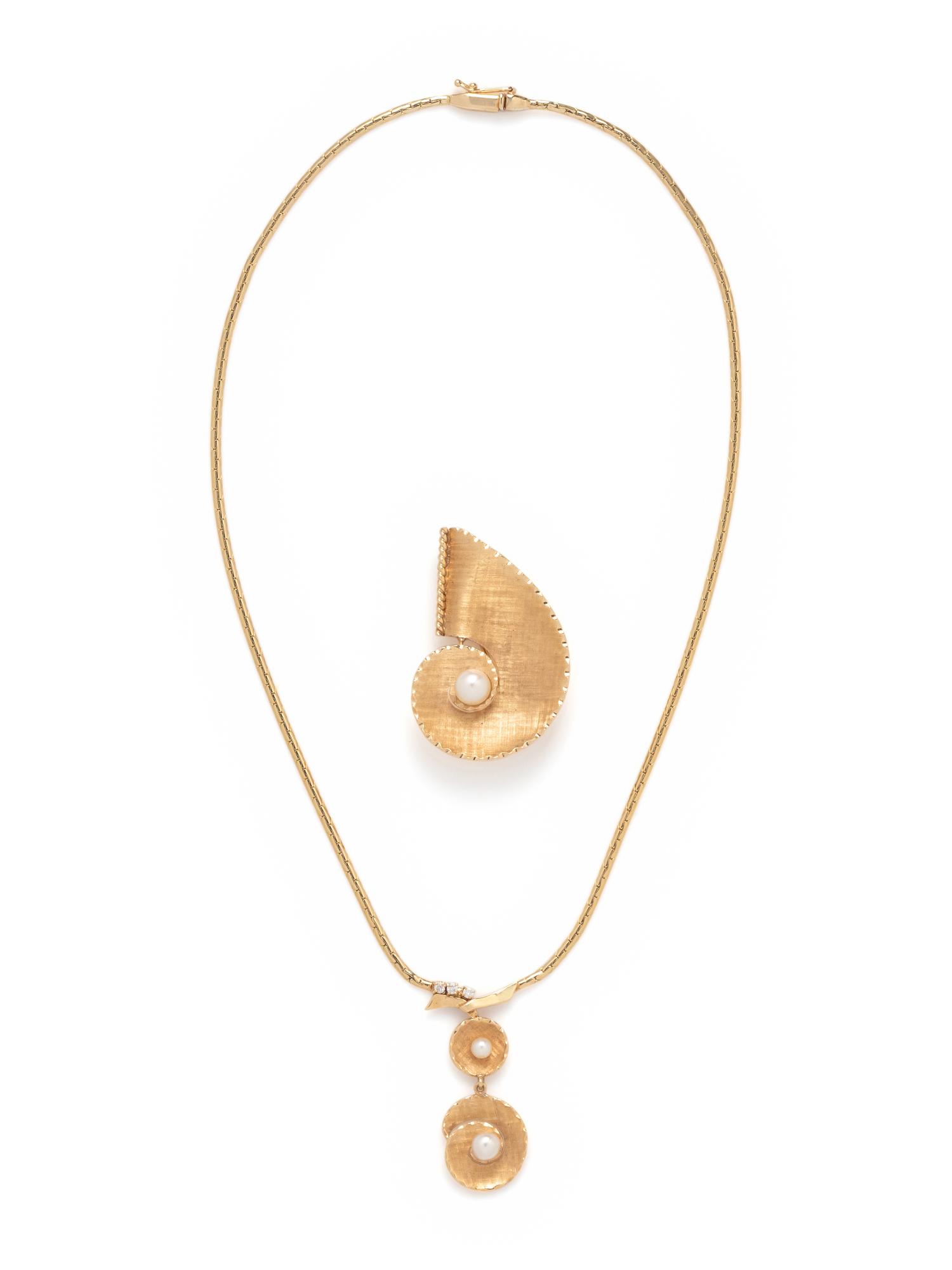 YELLOW GOLD, CULTURED PEARL AND DIAMOND SET