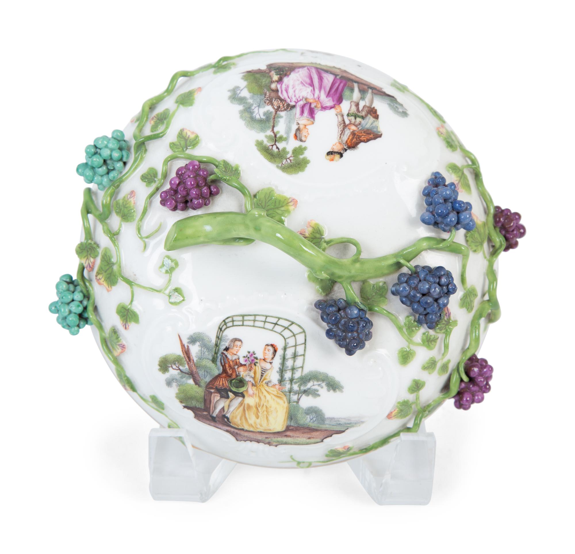 A Meissen Porcelain Lidded Bowl and Undertray with Applied Grape Clusters — 19TH CENTURY