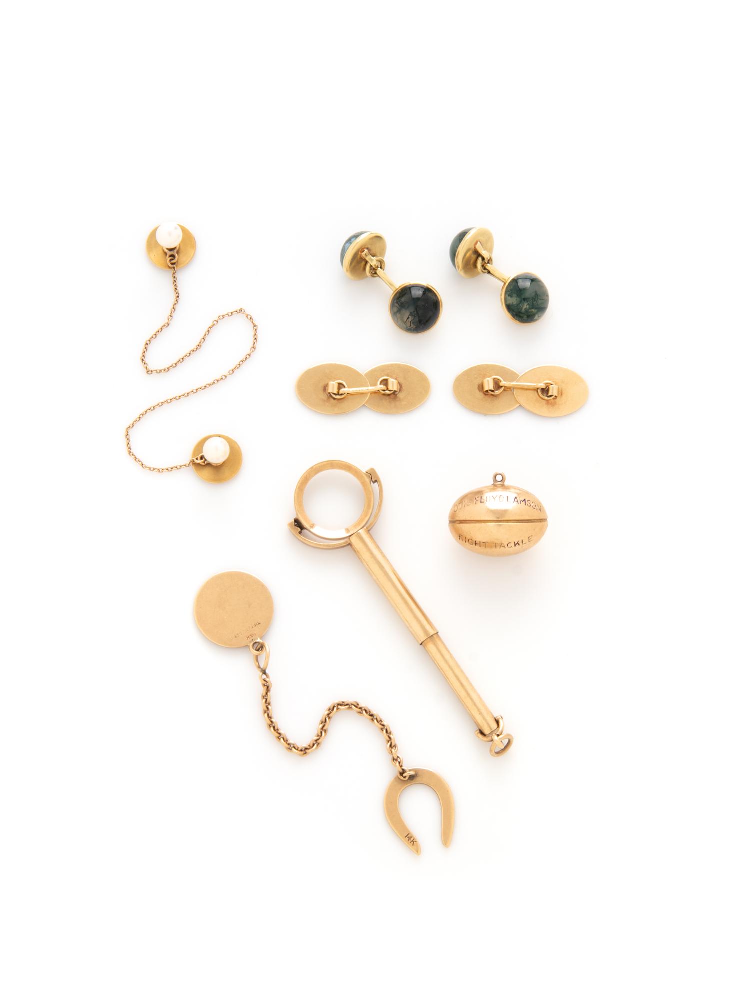 COLLECTION OF GENTLEMAN'S ACCESSORIES