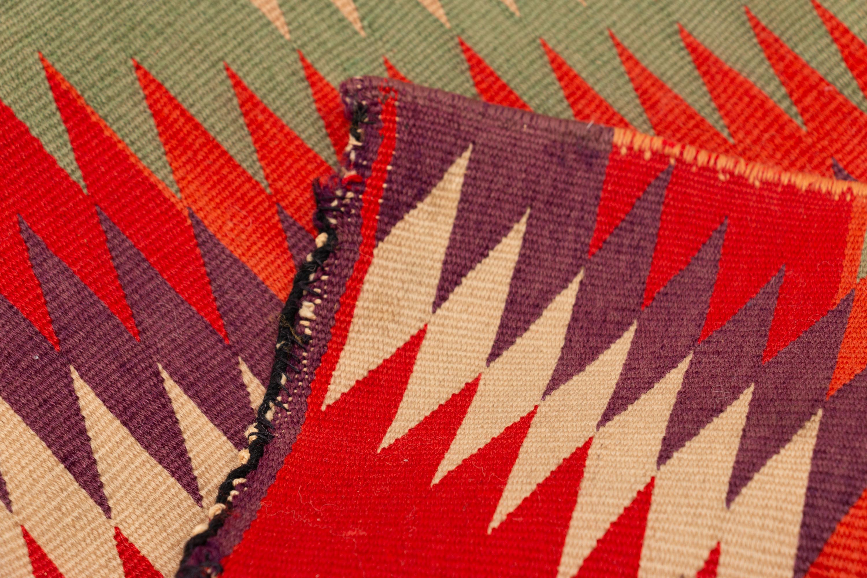 Navajo Germantown Child's Blanket / Rug