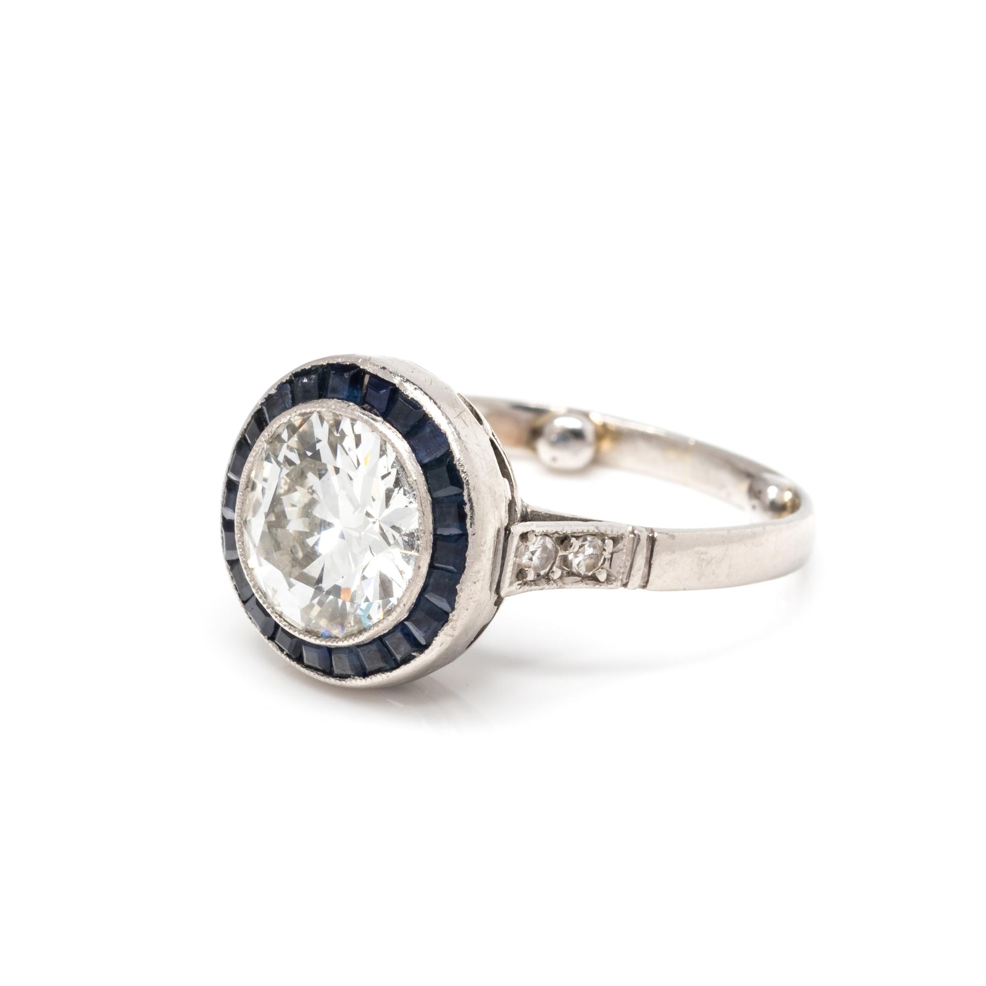 DIAMOND AND SAPPHIRE RING