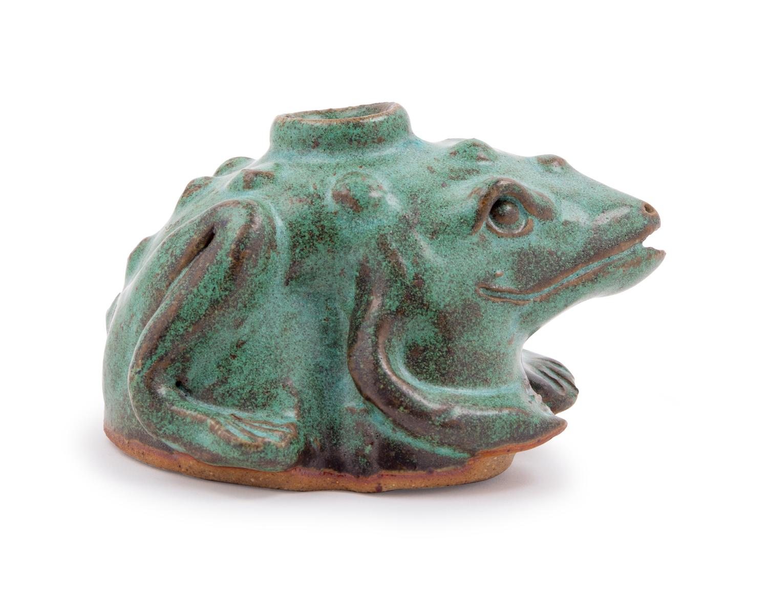A Jugtown Pottery Frog