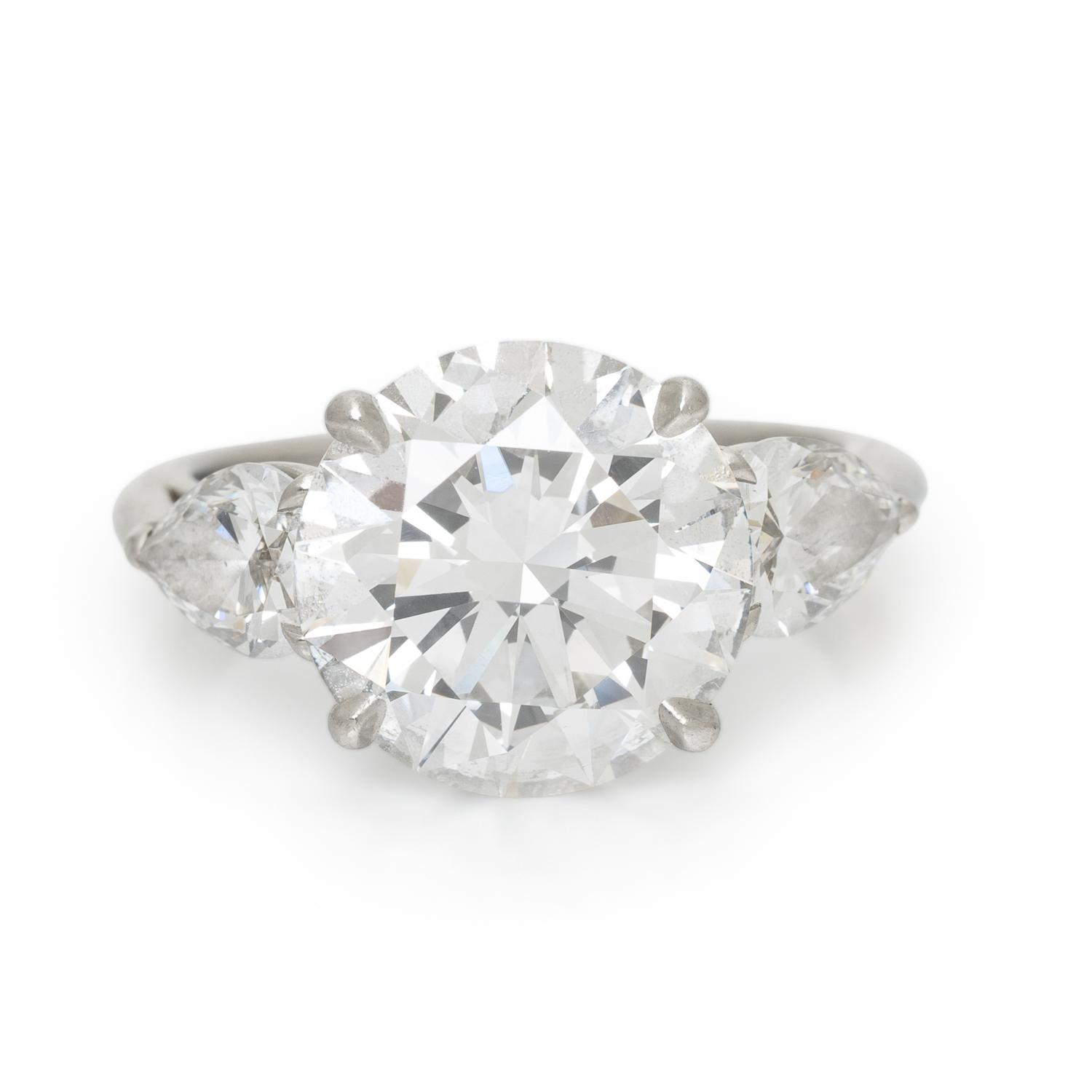 TIFFANY & CO., DIAMOND AND PLATINUM RING